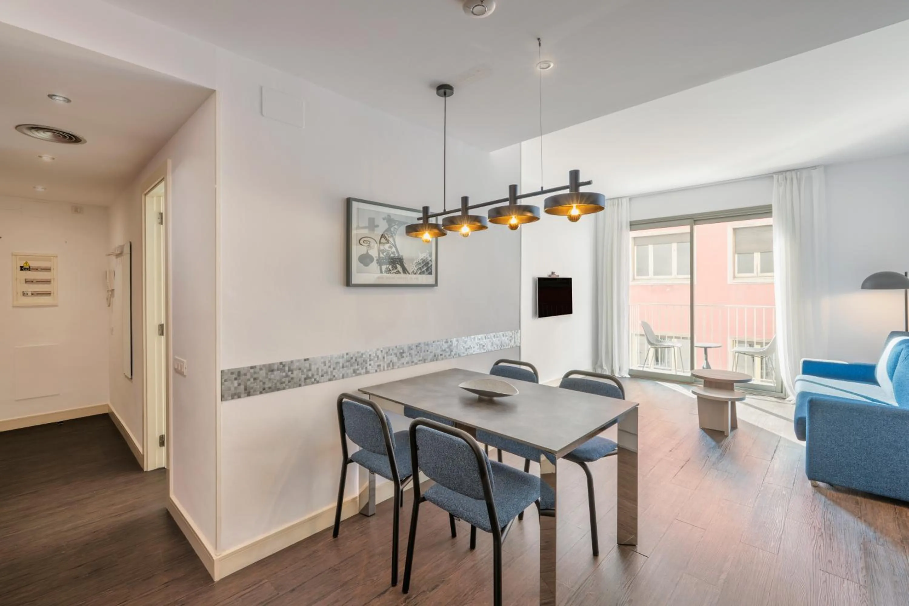 TV and multimedia in Aspasios Catedral Apartments