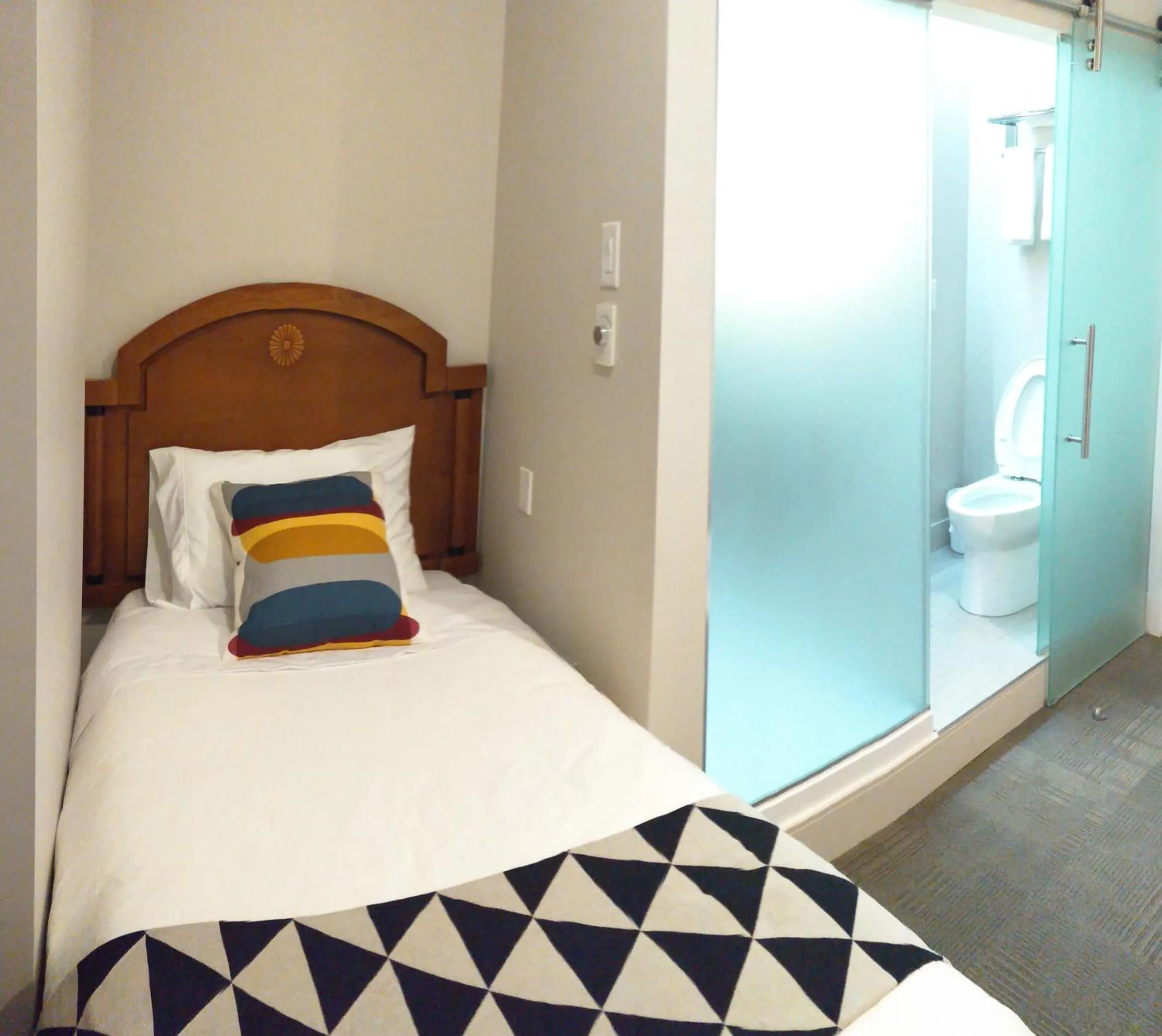 Bed in Hotel Le Deville