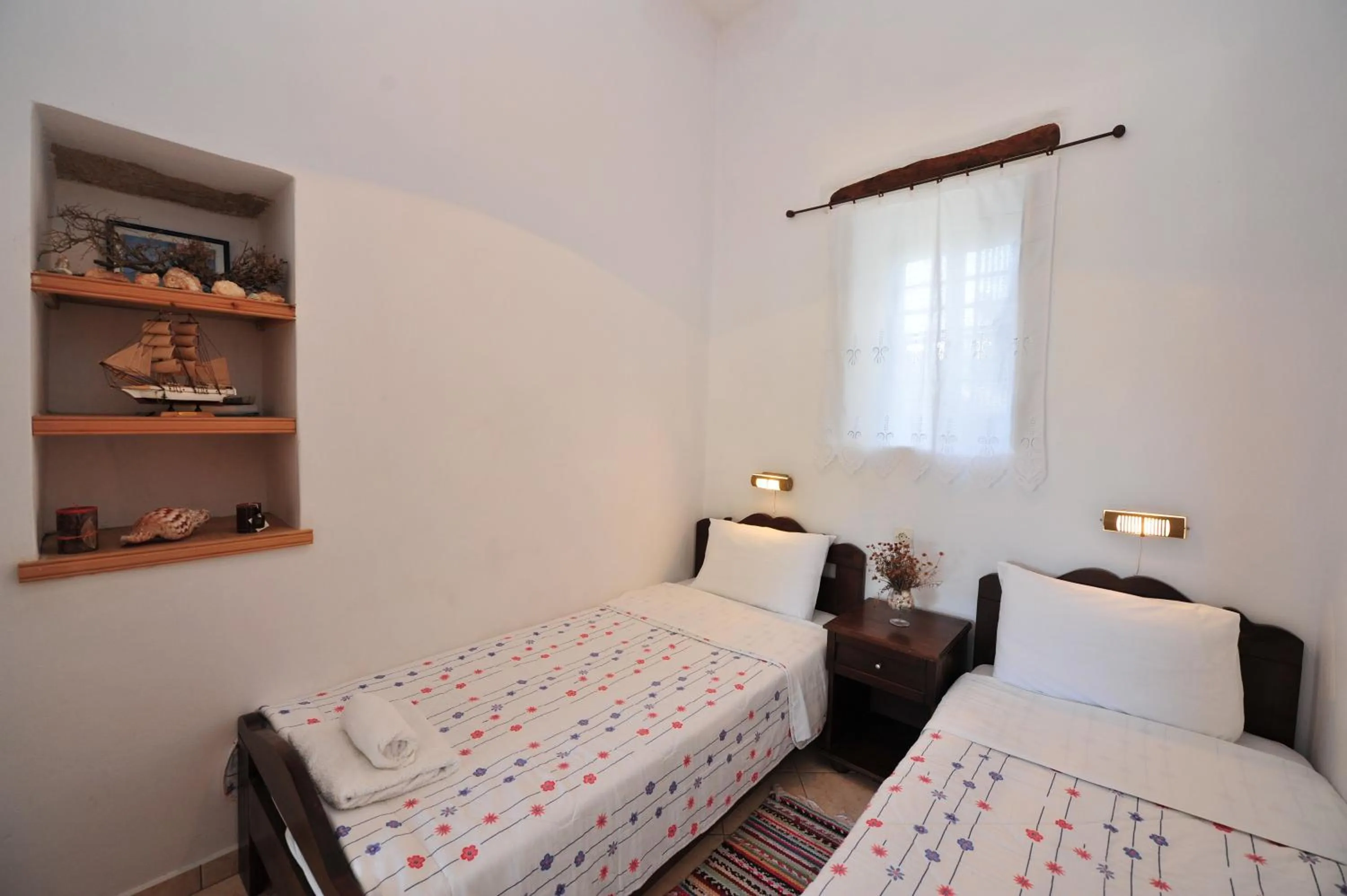 Bedroom, Bed in Pension Sofia Amorgos-Katapola