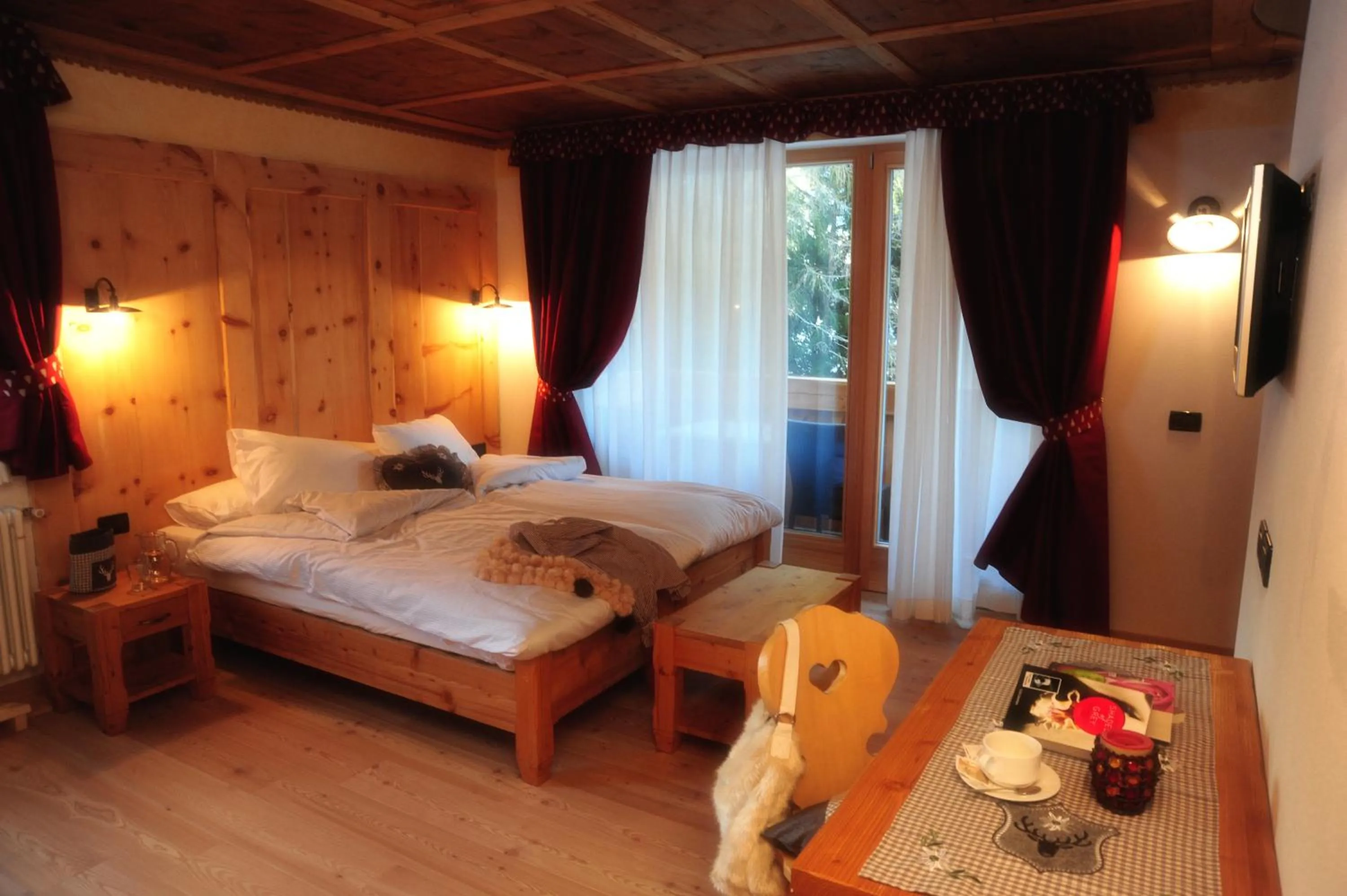 Bedroom, Bed in Hotel Chalet Alpenrose Bio Wellness Naturaktivhotel