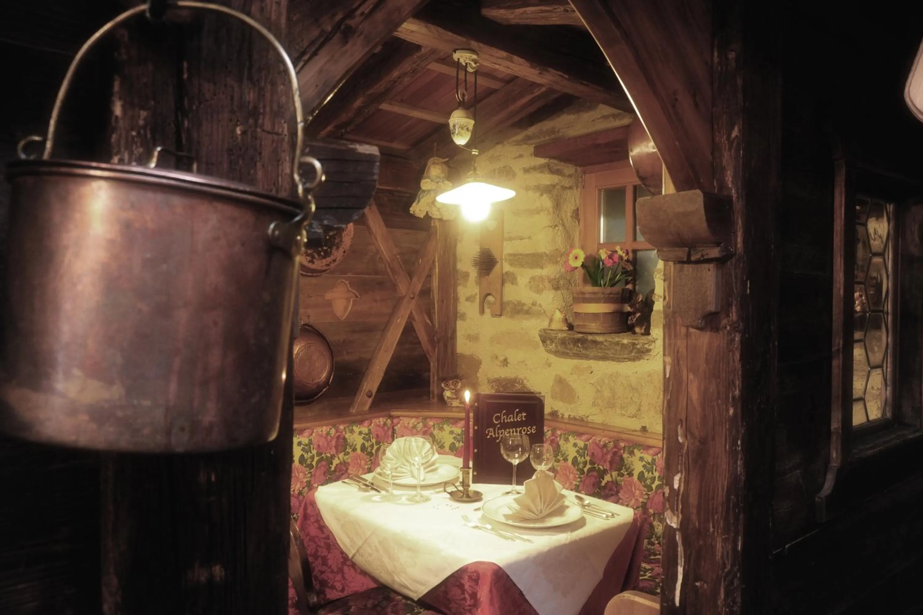 Lounge or bar in Hotel Chalet Alpenrose Bio Wellness Naturaktivhotel