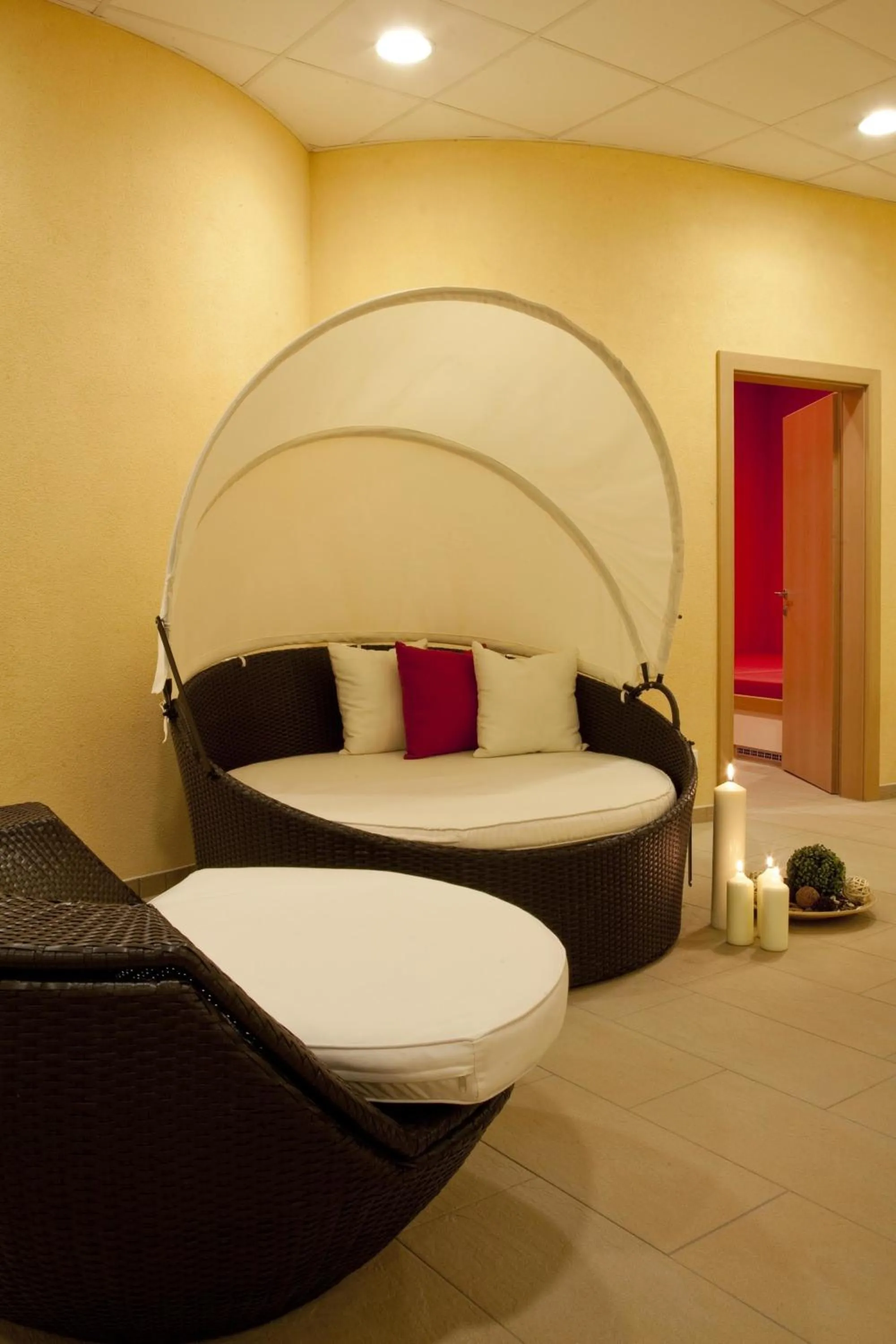 Spa and wellness centre/facilities, Bed in Erlebnishotel Fendels