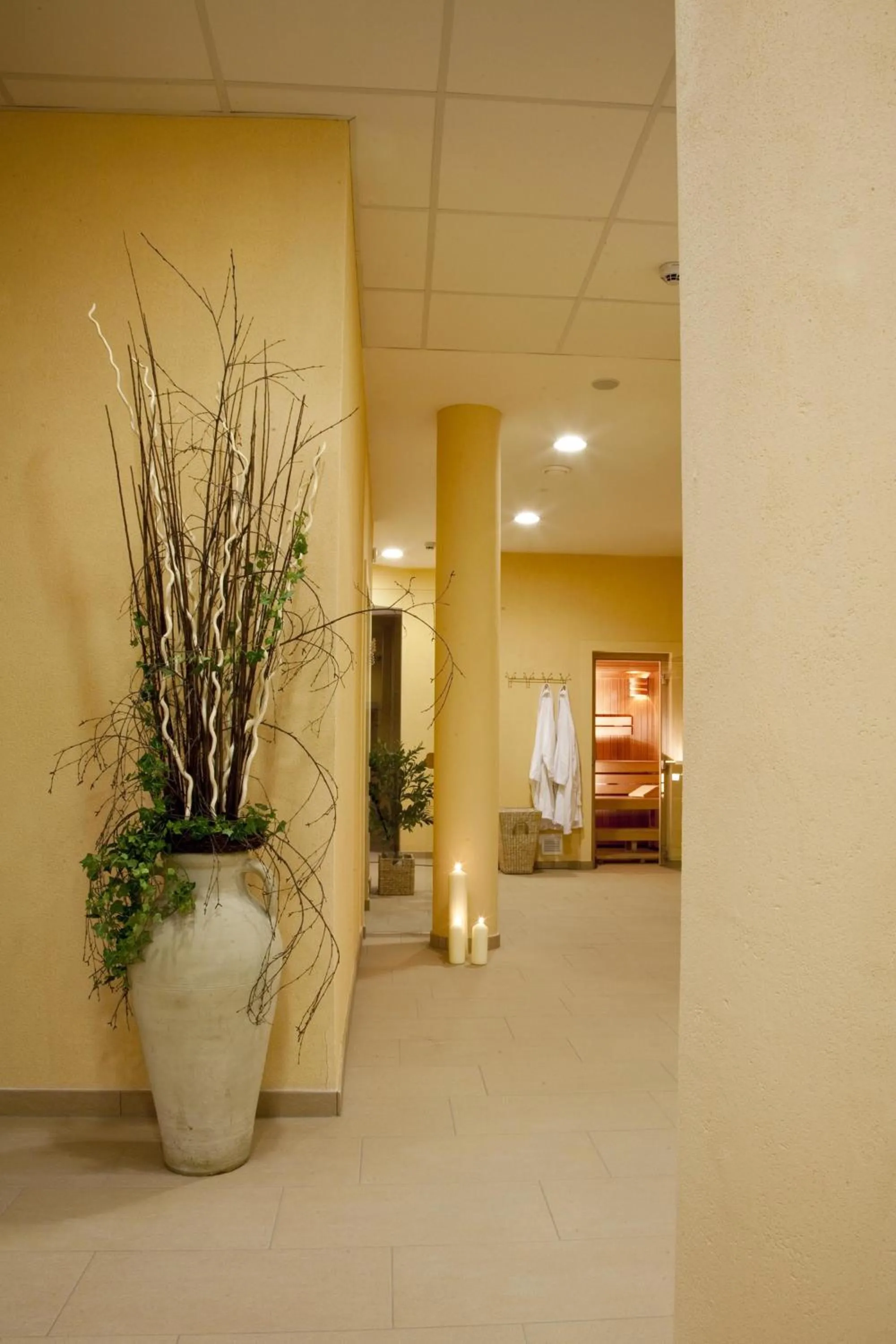 Spa and wellness centre/facilities, Bed in Erlebnishotel Fendels