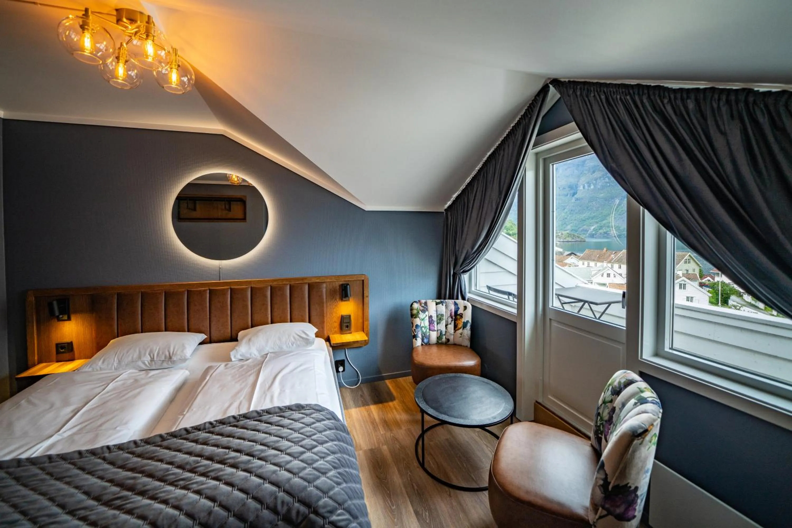 Photo of the whole room, Bed in Hotel Aurlandsfjord