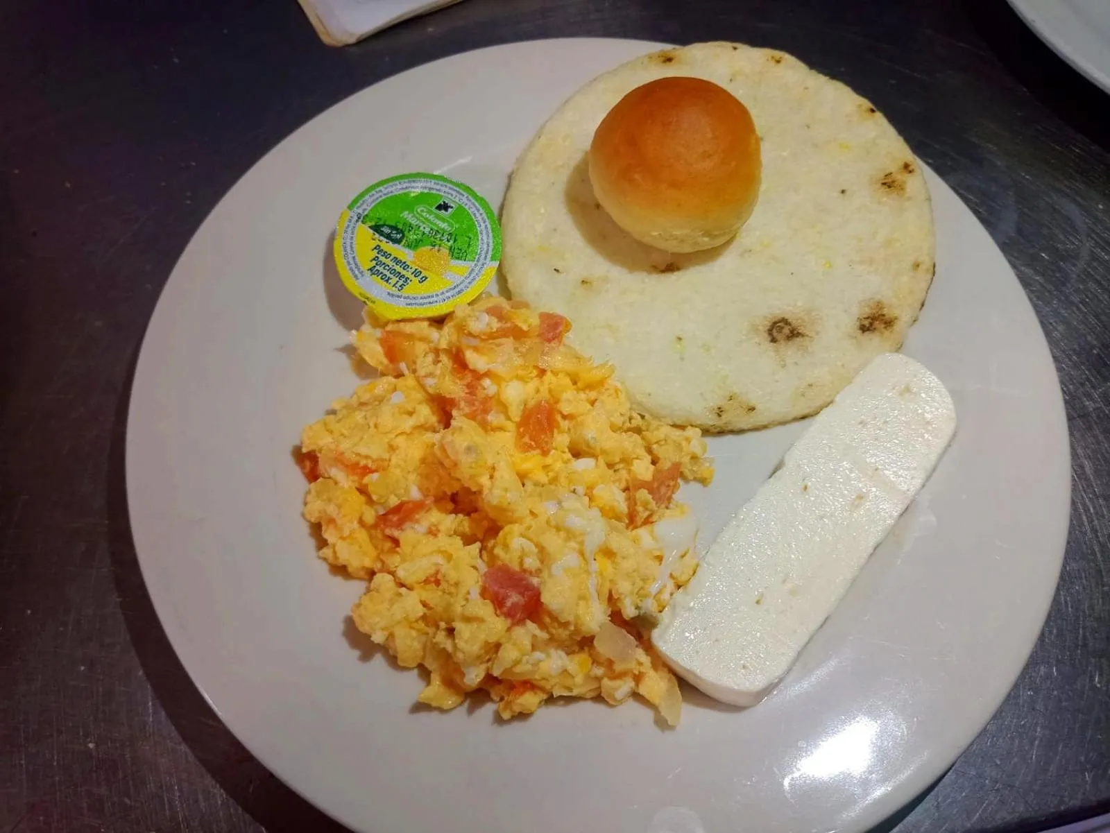 Breakfast in Hotel Oasis