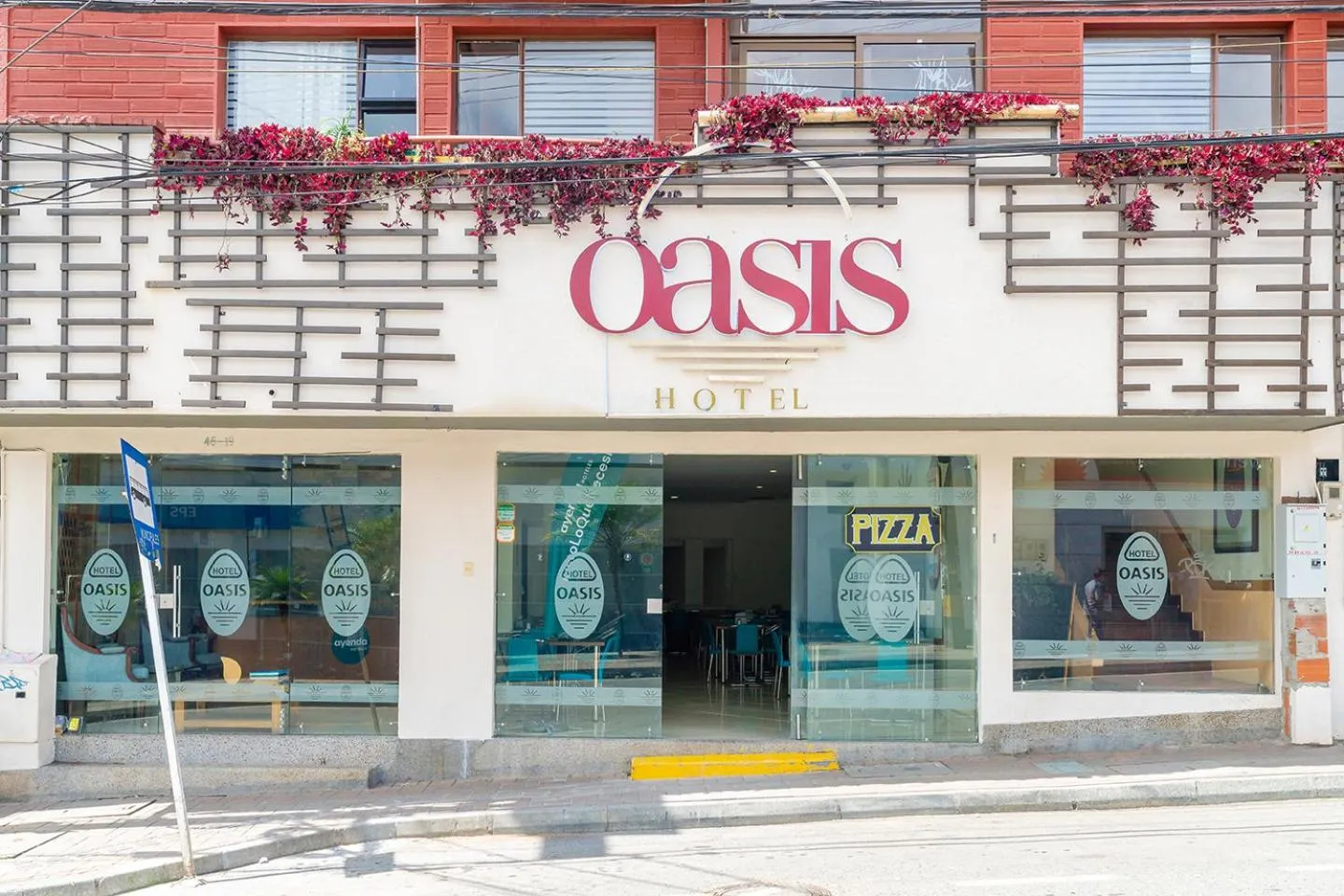 Facade/entrance in Hotel Oasis