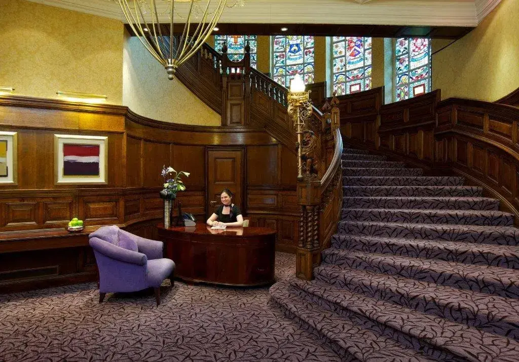 Lobby or reception in Quebecs Lobby or reception in Quebecs