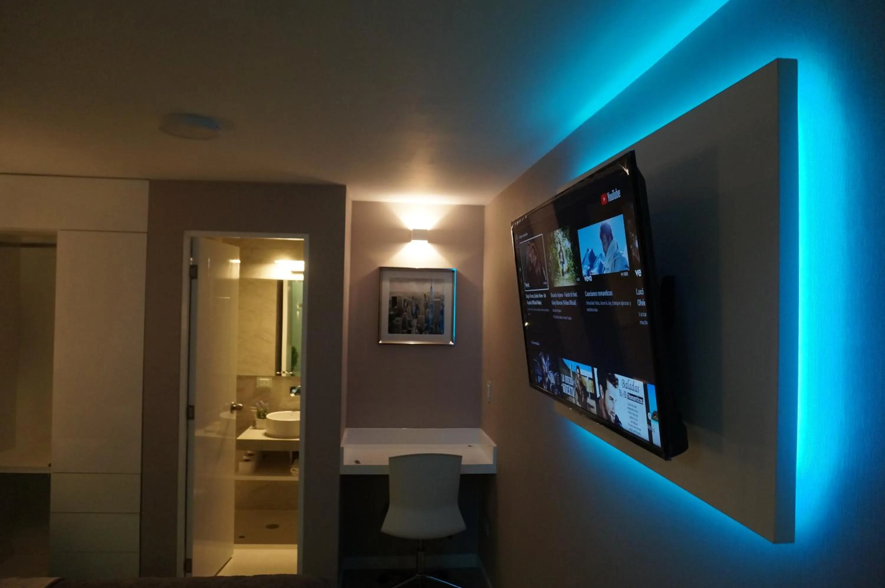 Communal lounge/ TV room in Hotel Don Bartolo