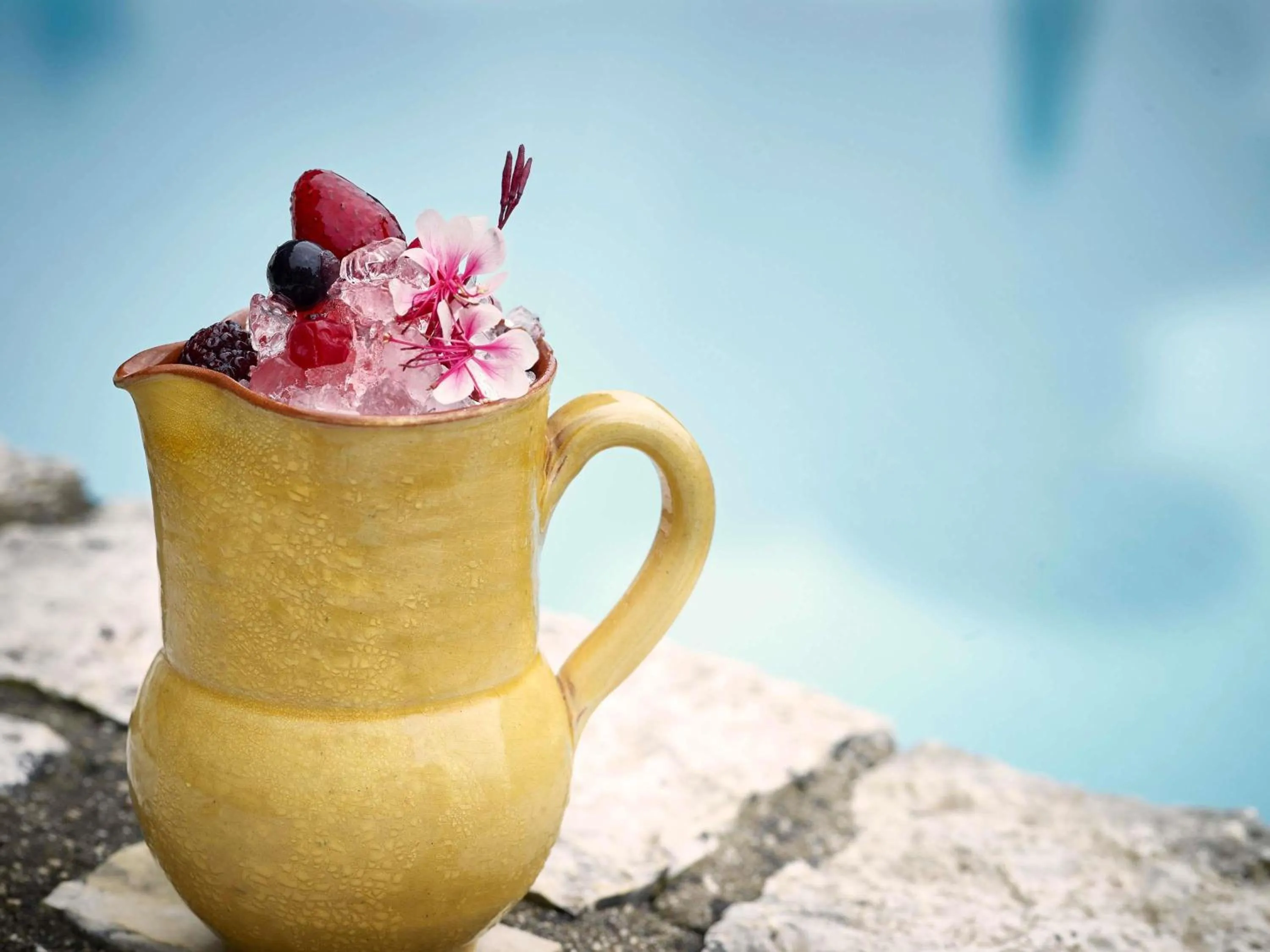 Lounge or bar in Movenpick Resort Agios Nikolaos Sivota