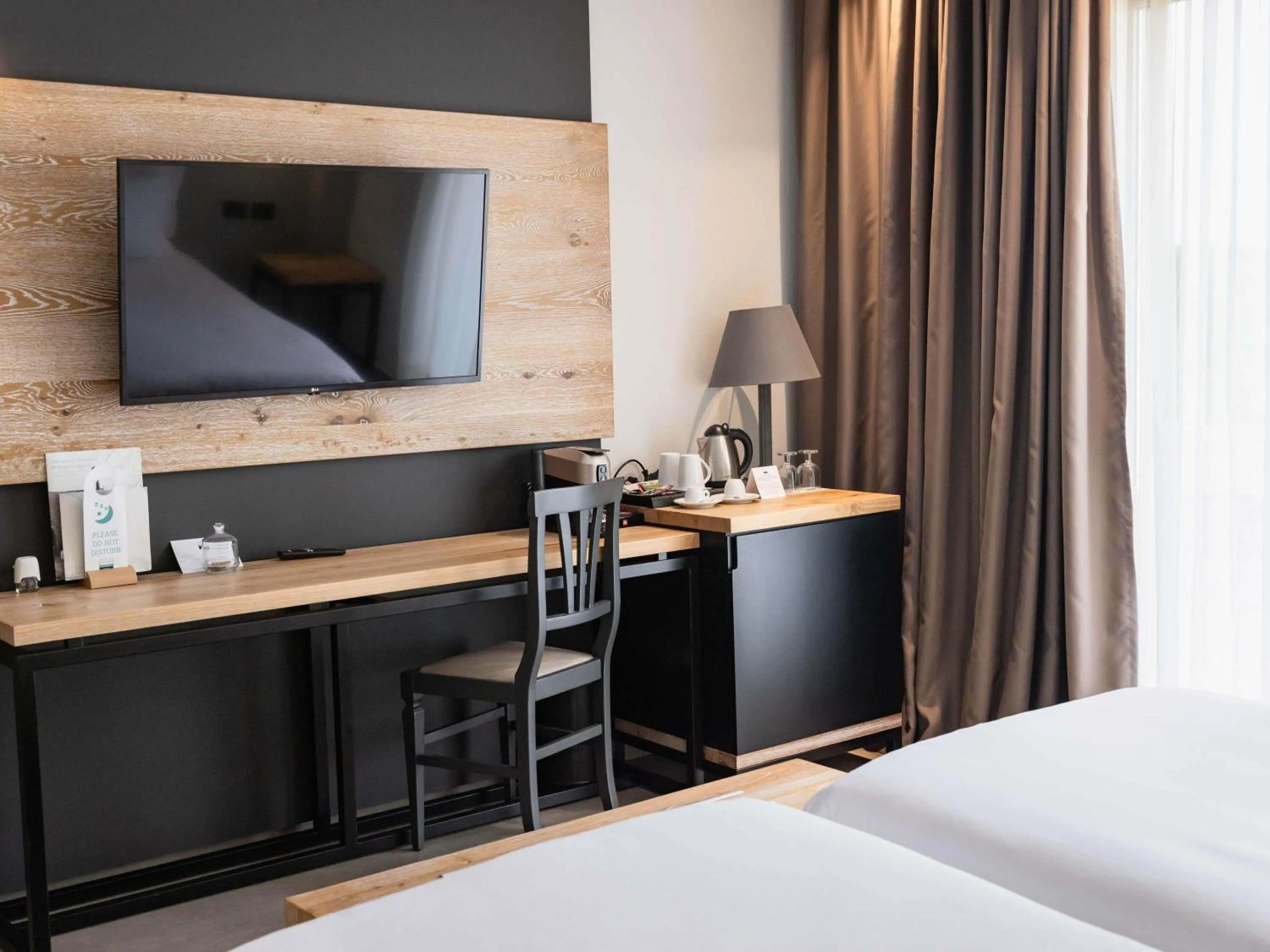 Bedroom, Bed in Movenpick Resort Agios Nikolaos Sivota