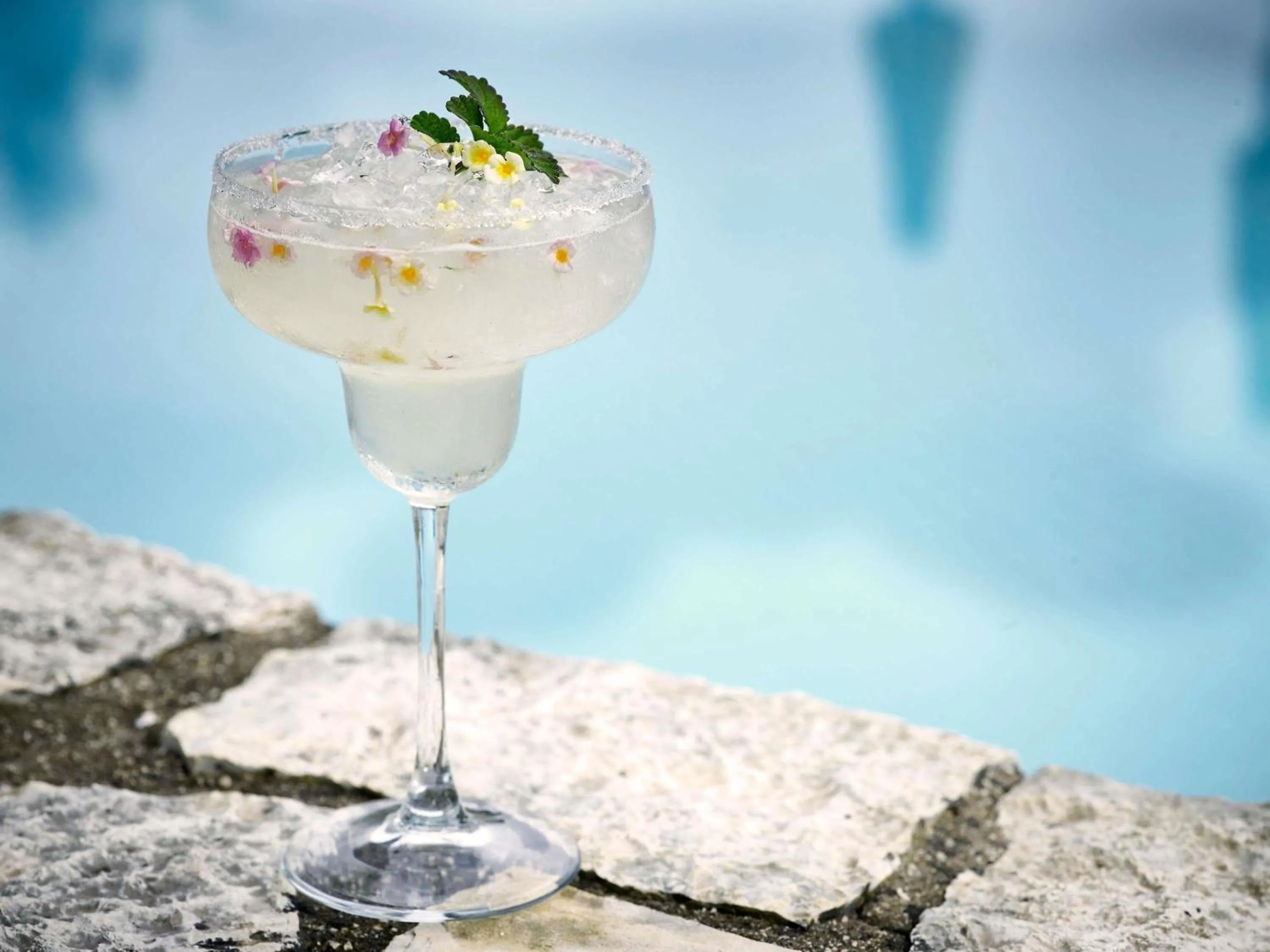 Lounge or bar in Movenpick Resort Agios Nikolaos Sivota