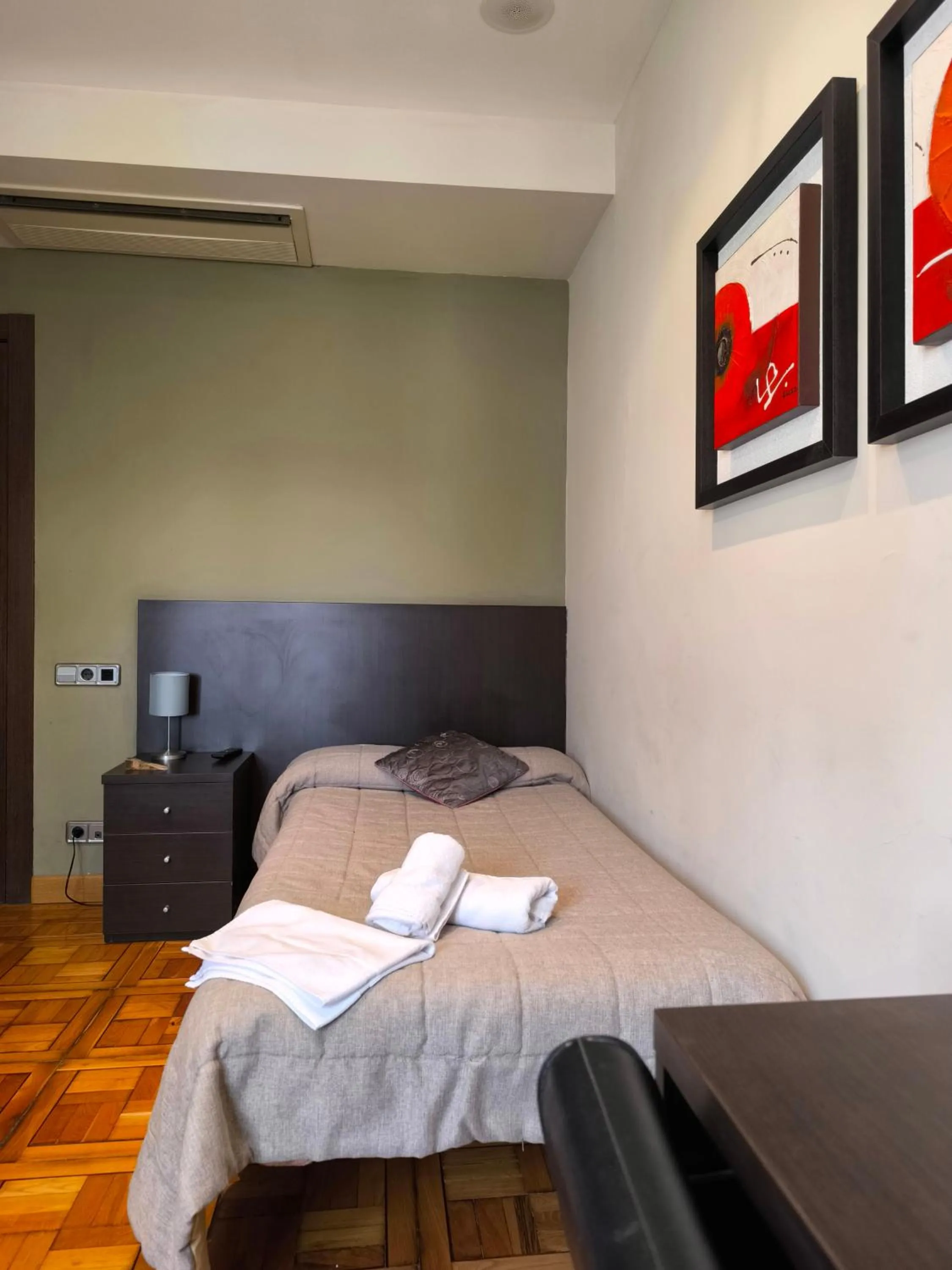 Bed in Hotel Santa Barbara