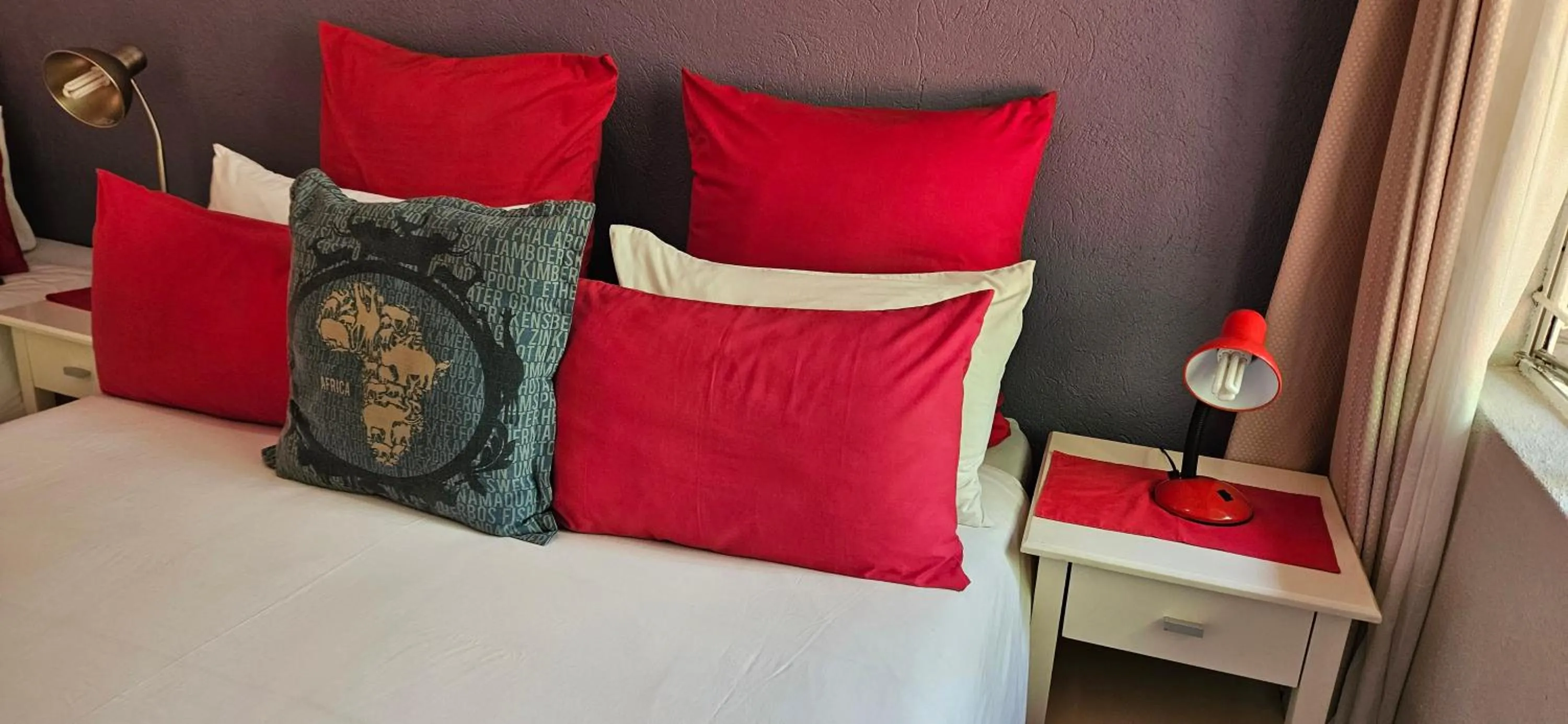 Bed in Old Vic Travellers Inn Nelspruit