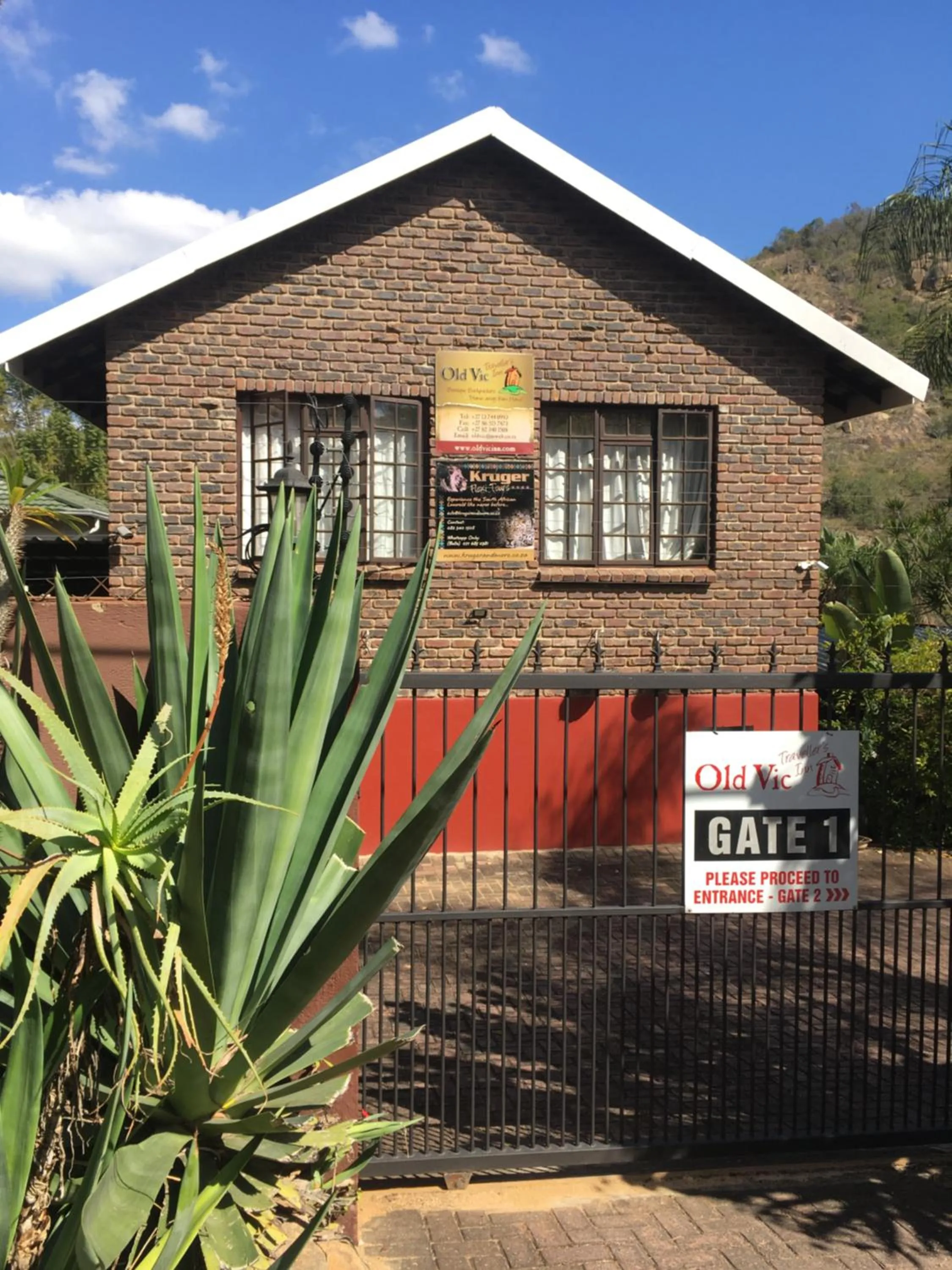 Property building in Old Vic Travellers Inn Nelspruit
