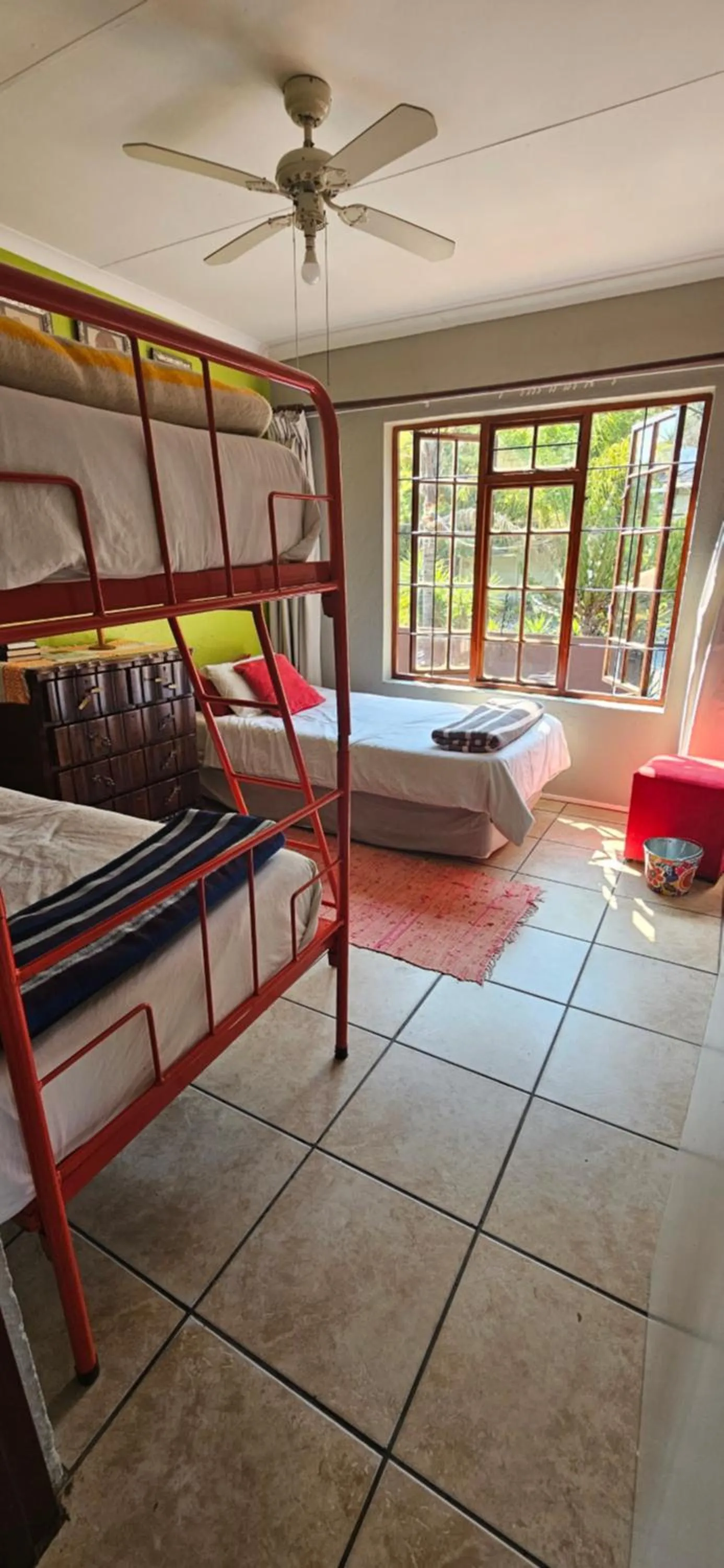 Bedroom, Bed in Old Vic Travellers Inn Nelspruit