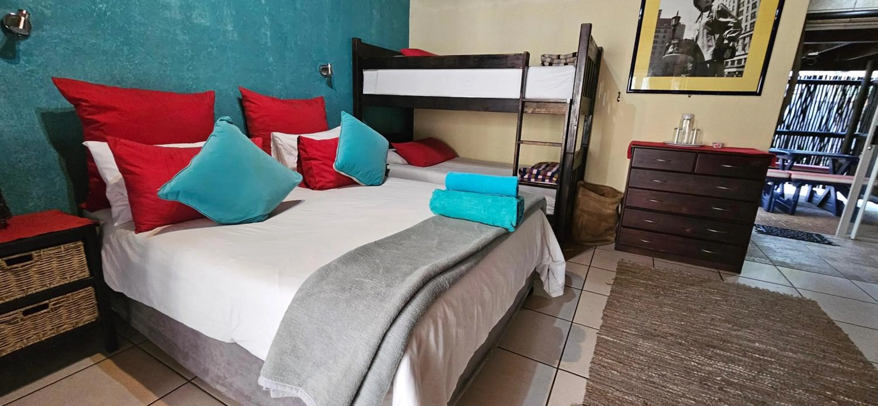 Bedroom, Bed in Old Vic Travellers Inn Nelspruit