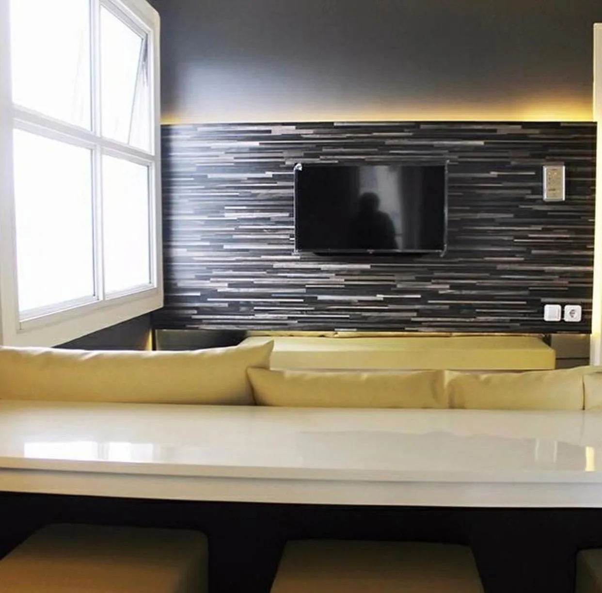 TV and multimedia in Sam’s Parahyangan Residence