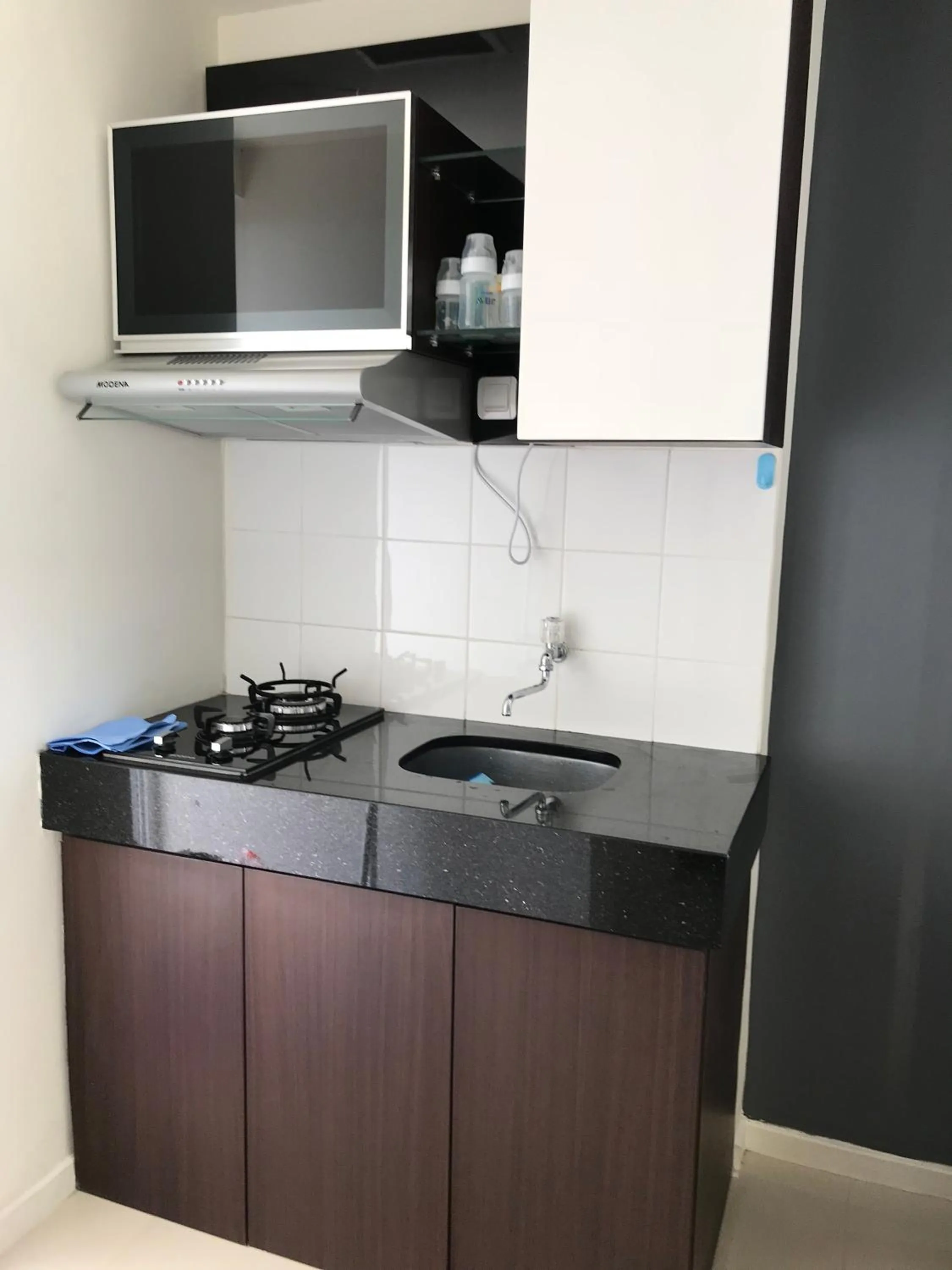 Kitchen or kitchenette in Sam’s Parahyangan Residence