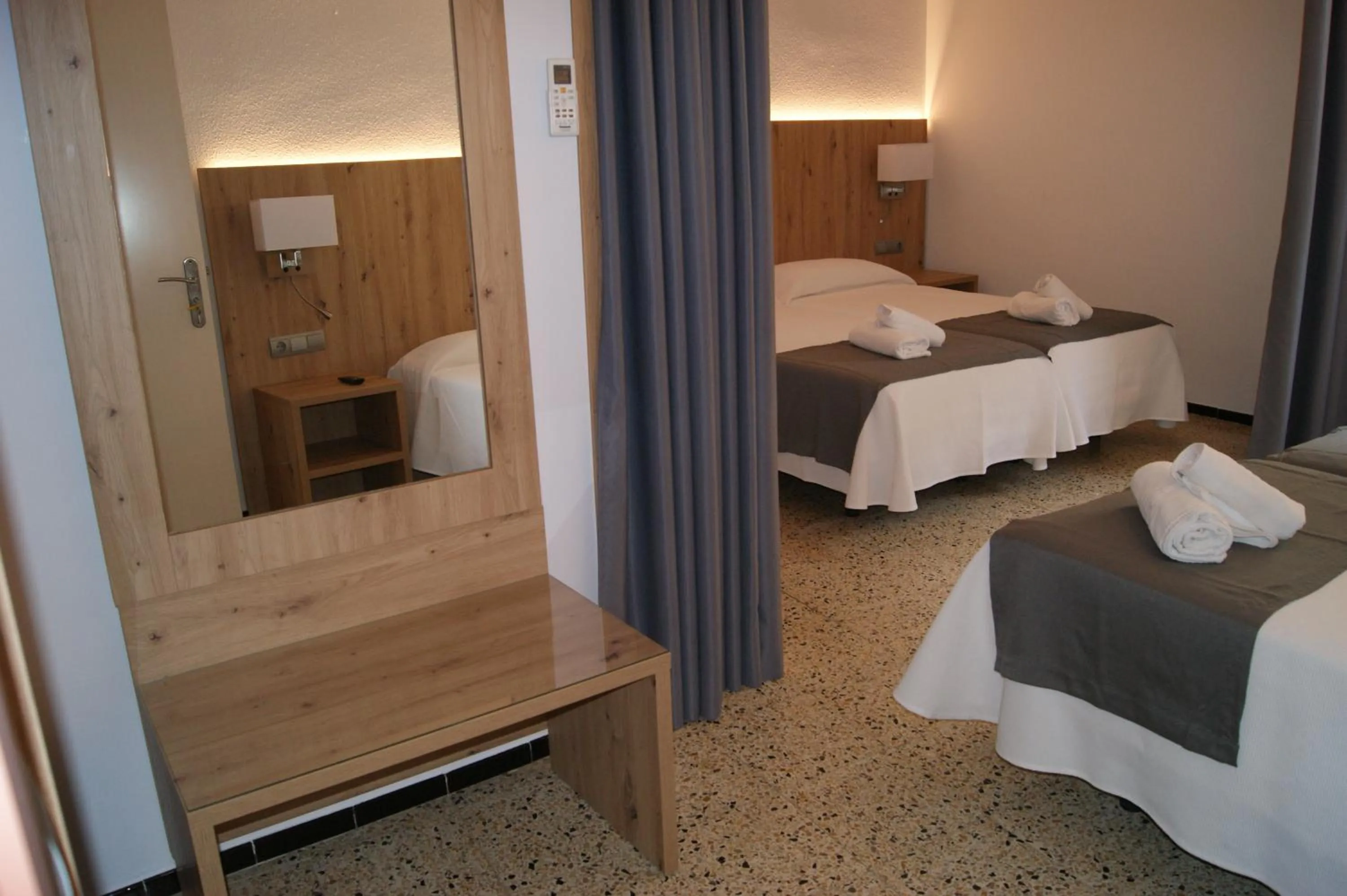 Bed in Hostal Santa Clara