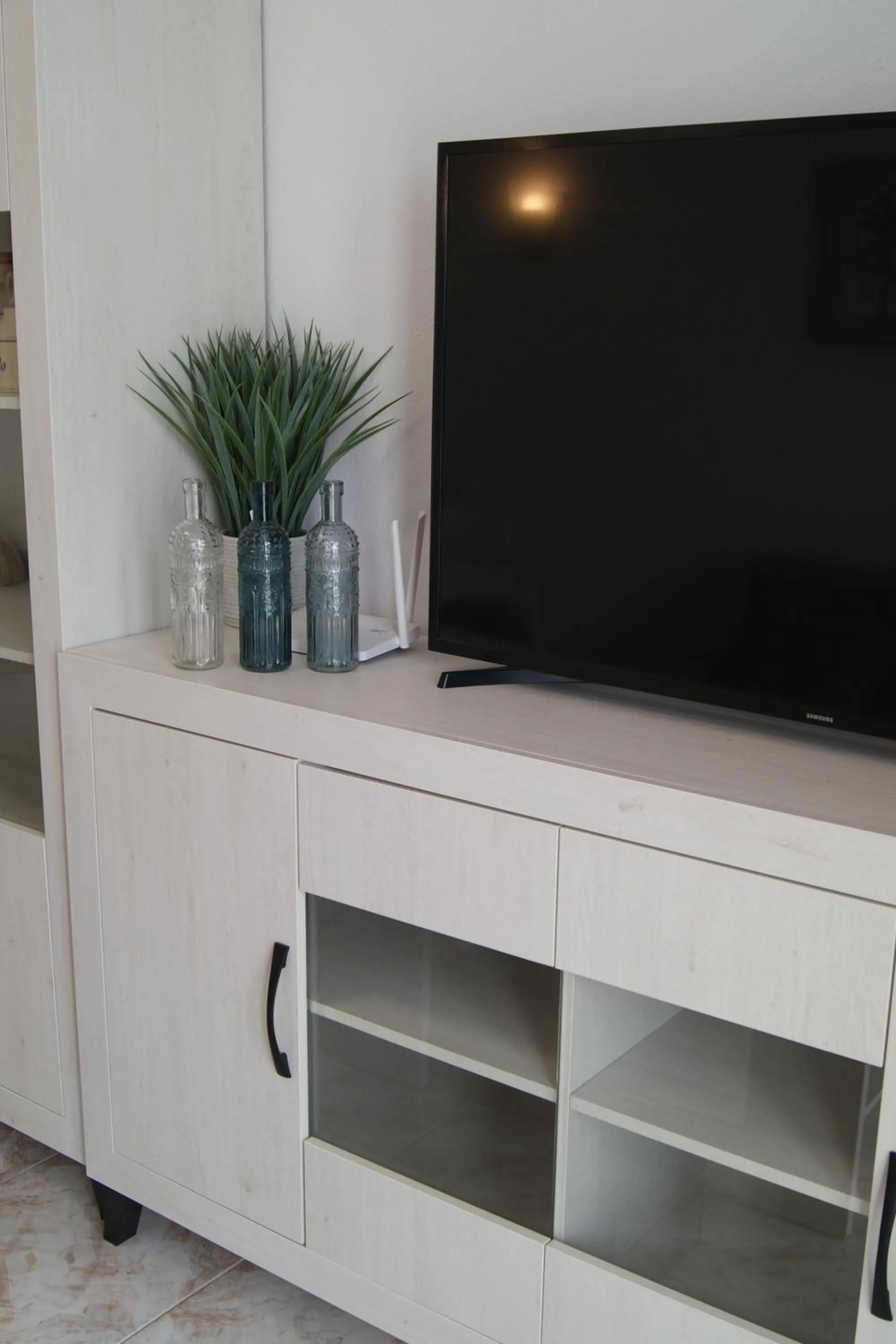 TV and multimedia in Hostal Santa Clara