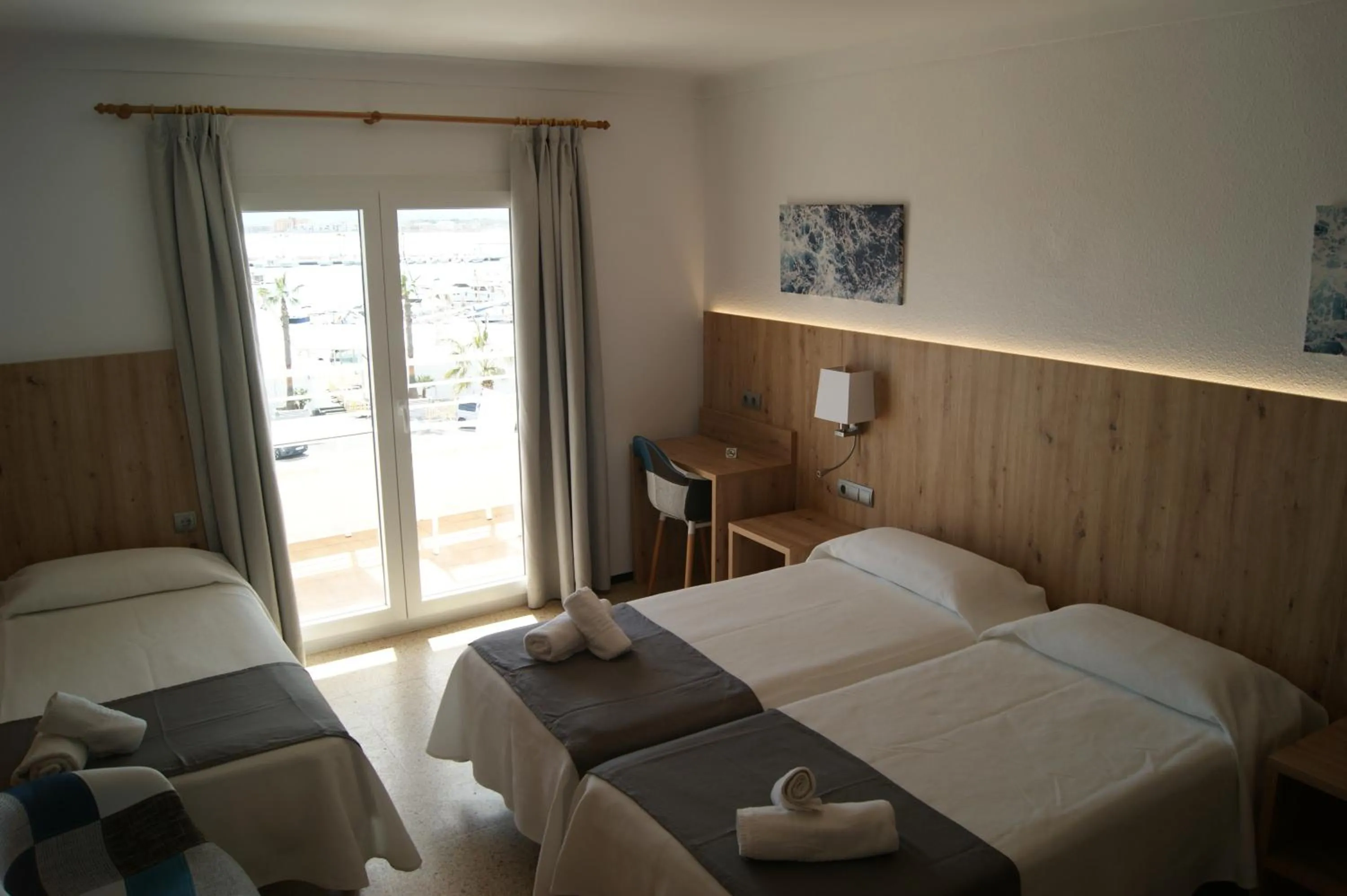 Bed in Hostal Santa Clara