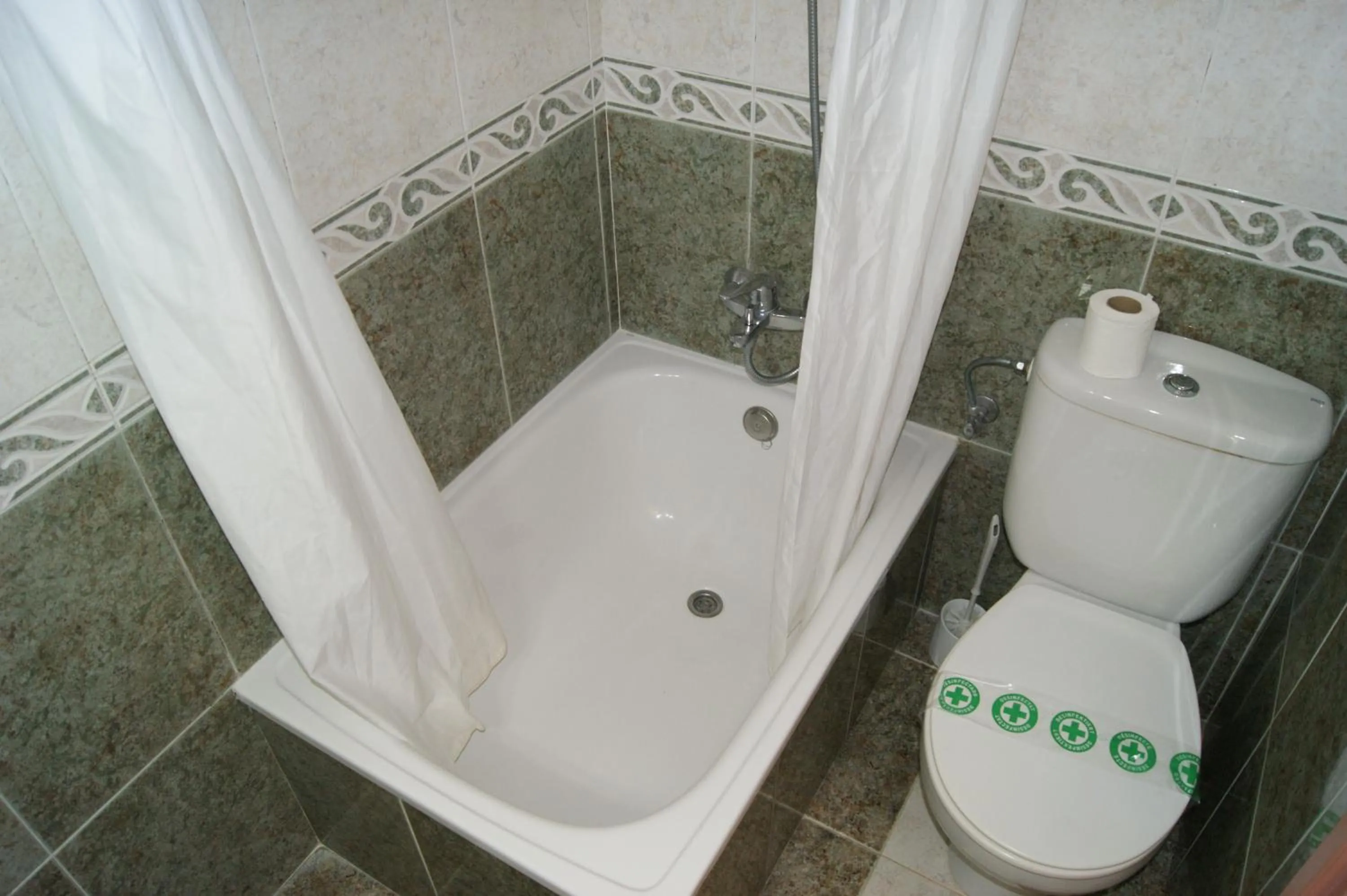 Toilet in Hostal Santa Clara