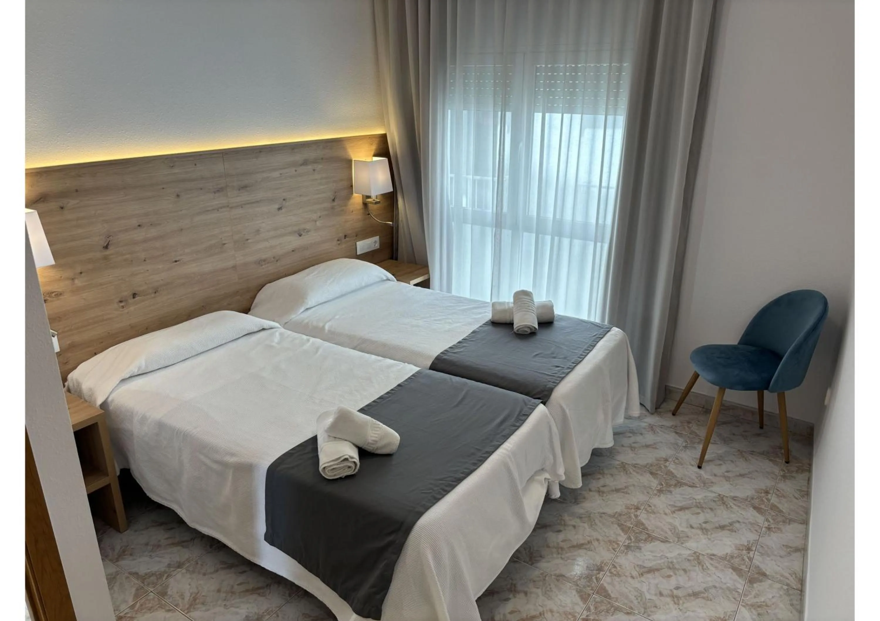 Bed in Hostal Santa Clara