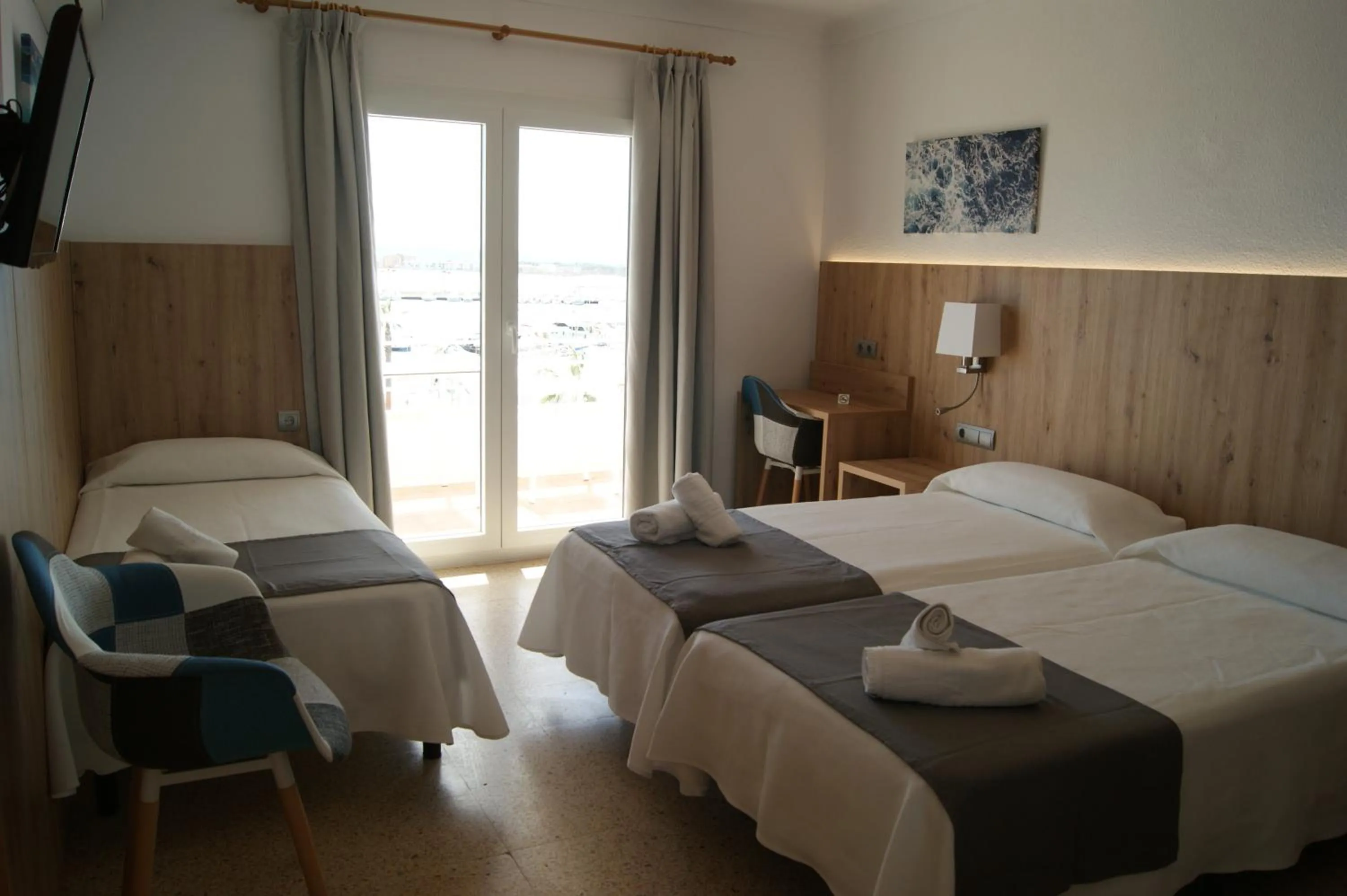 Bed in Hostal Santa Clara