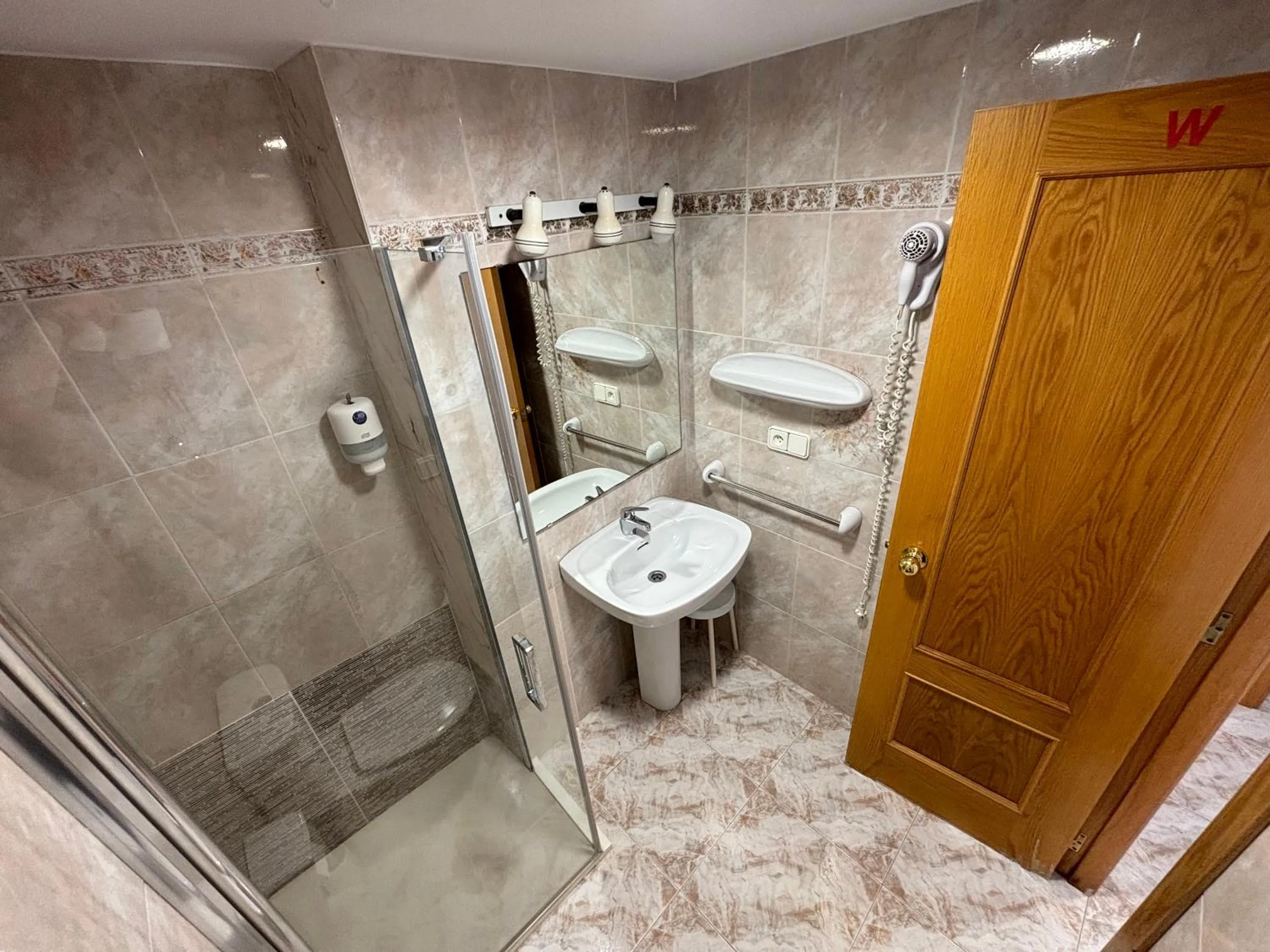 Toilet in Hostal Santa Clara