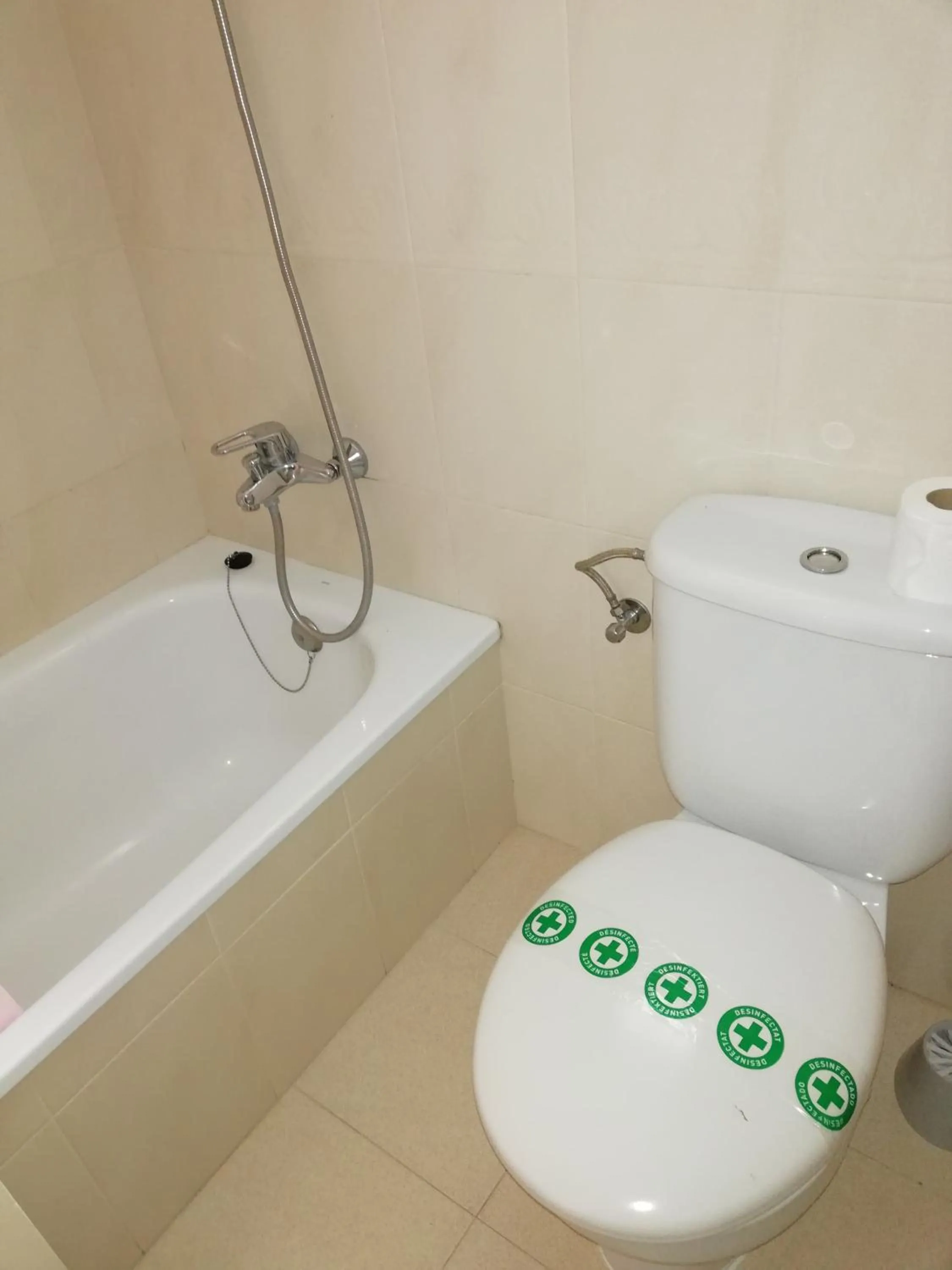 Toilet in Hostal Santa Clara