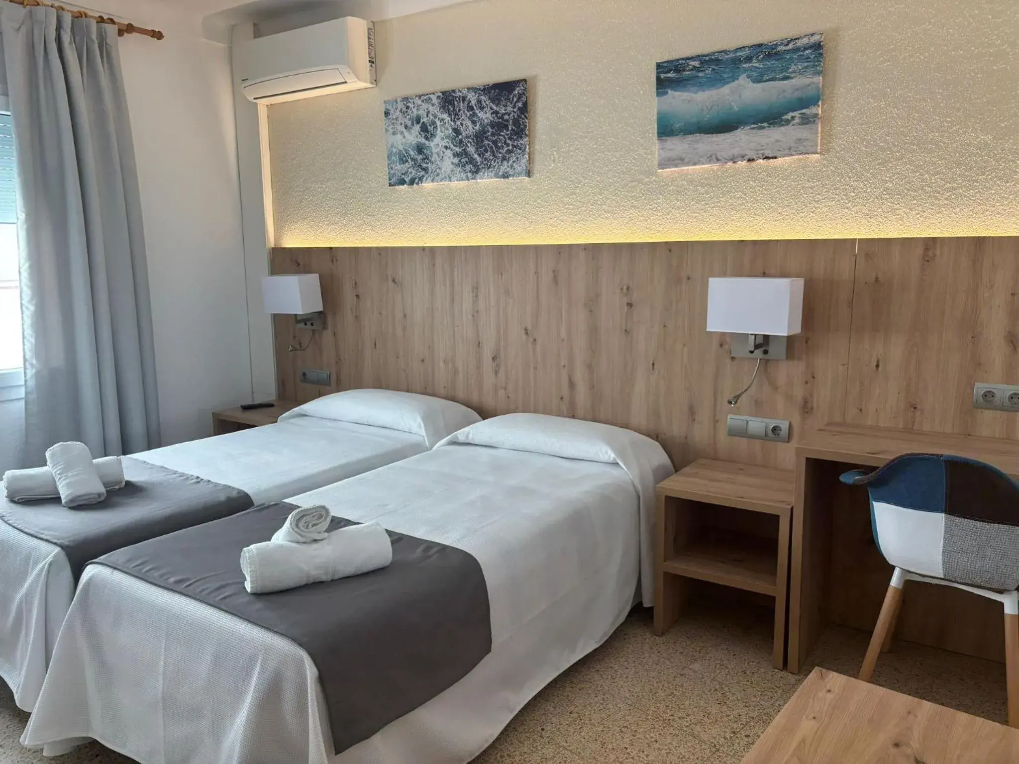 Economy Double or Twin Room in Hostal Santa Clara Economy Double or Twin Room in Hostal Santa Clara