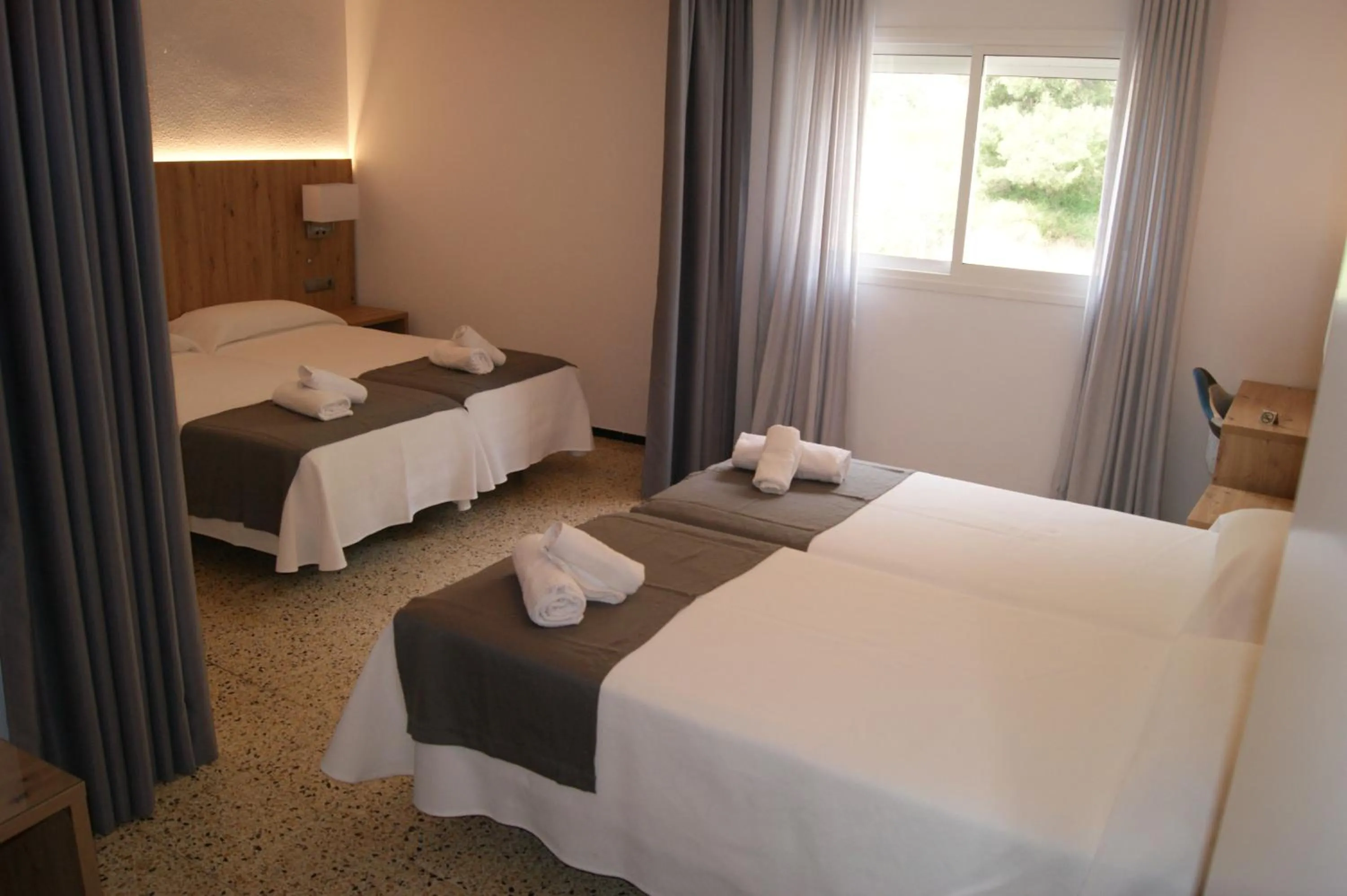 Bed in Hostal Santa Clara