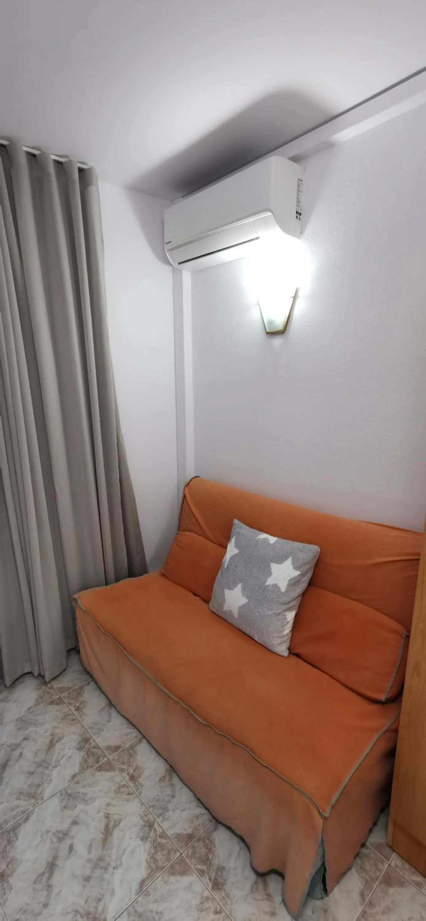 air conditioner in Hostal Santa Clara