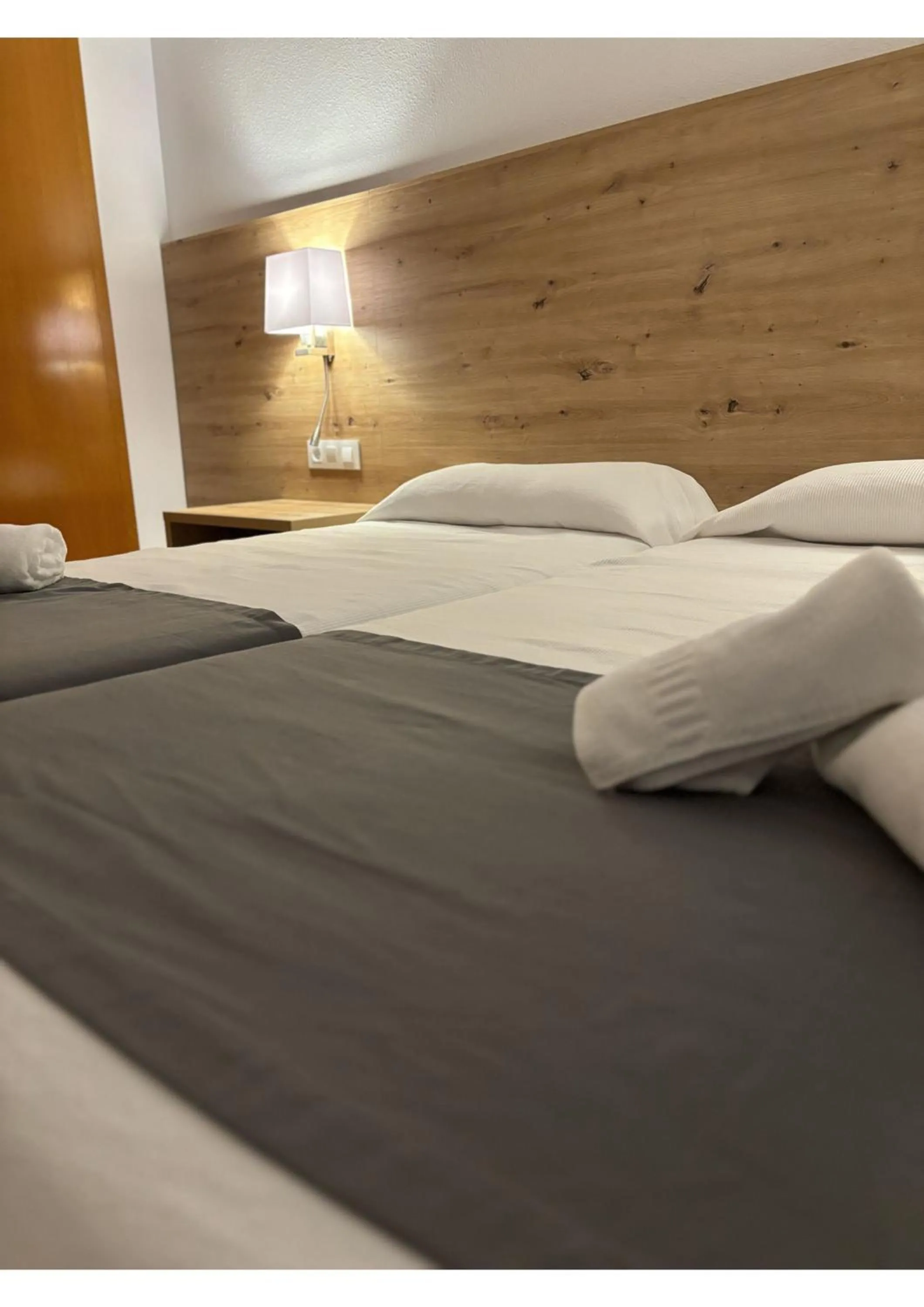 Bed in Hostal Santa Clara