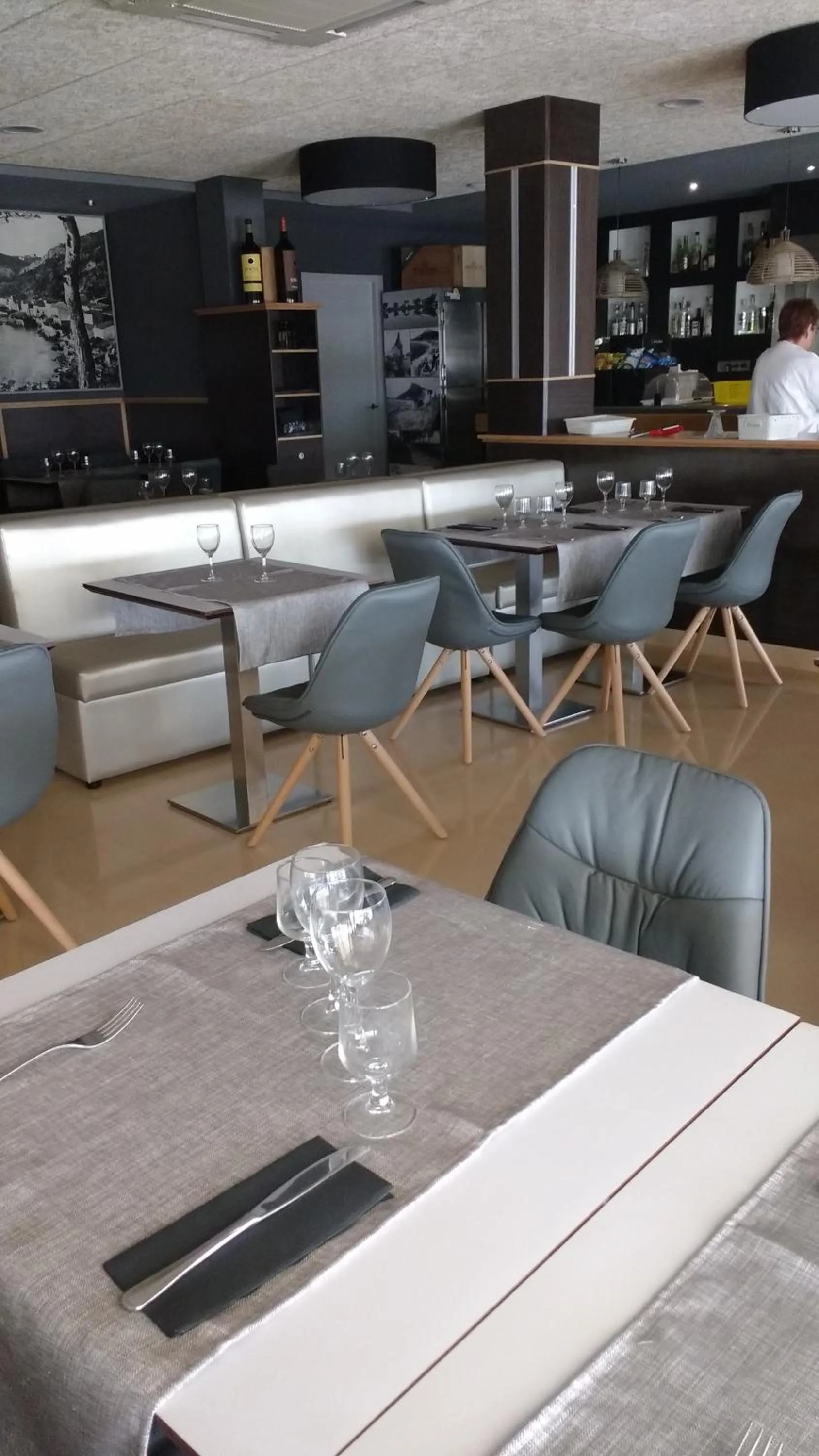Restaurant/places to eat in Hostal Santa Clara