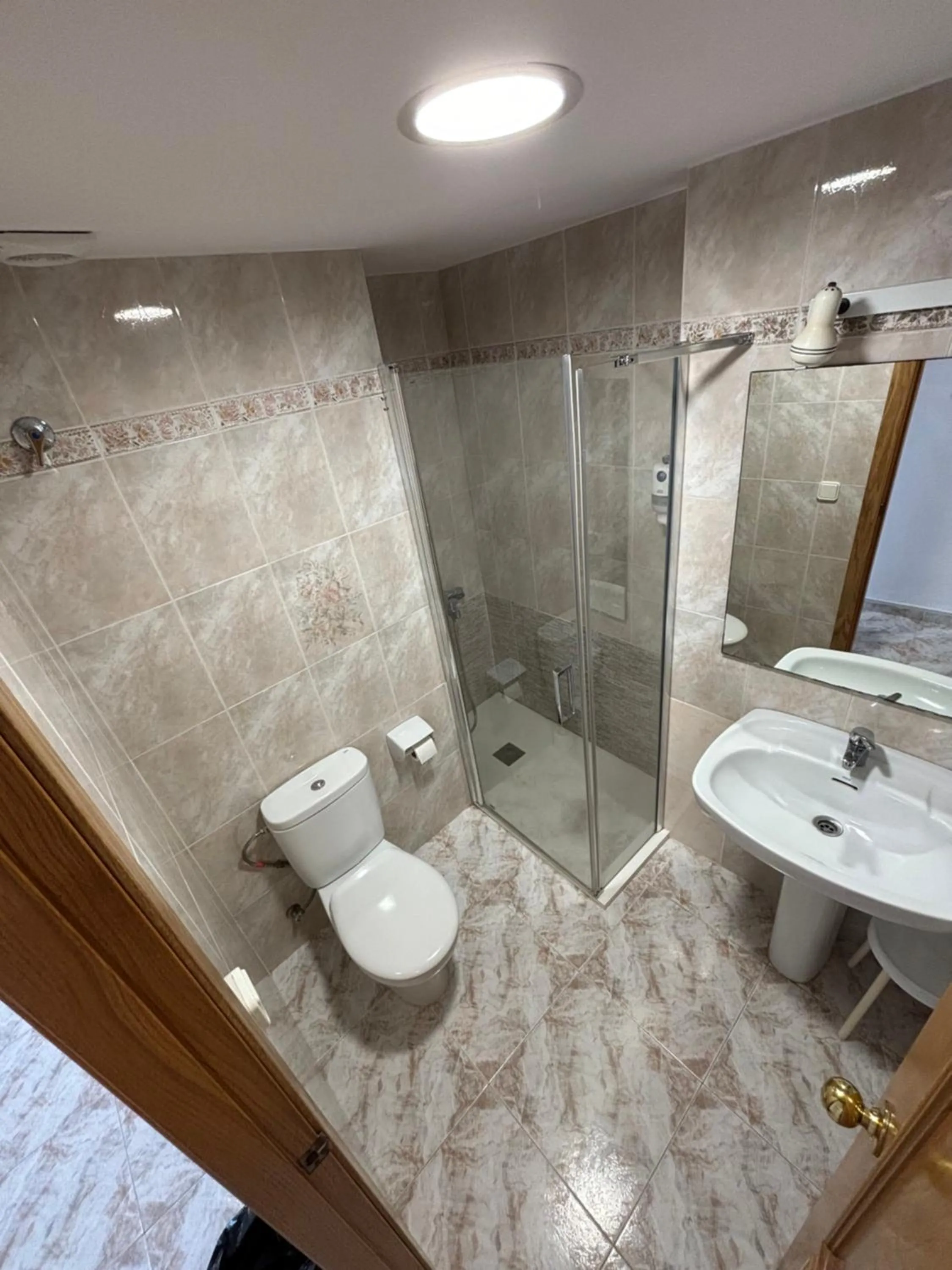 Toilet in Hostal Santa Clara