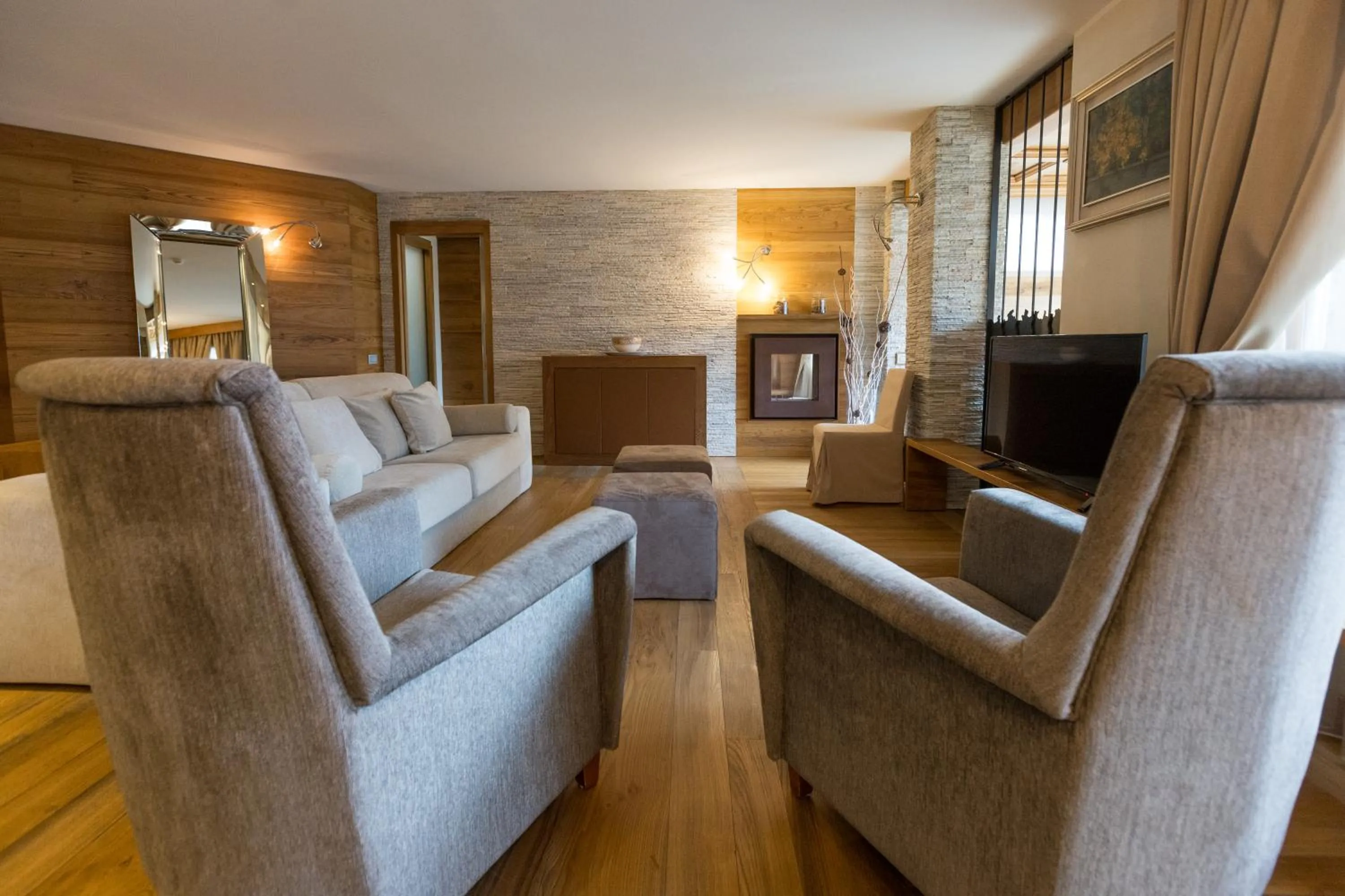 Photo of the whole room in Sottovento Luxury Hospitality