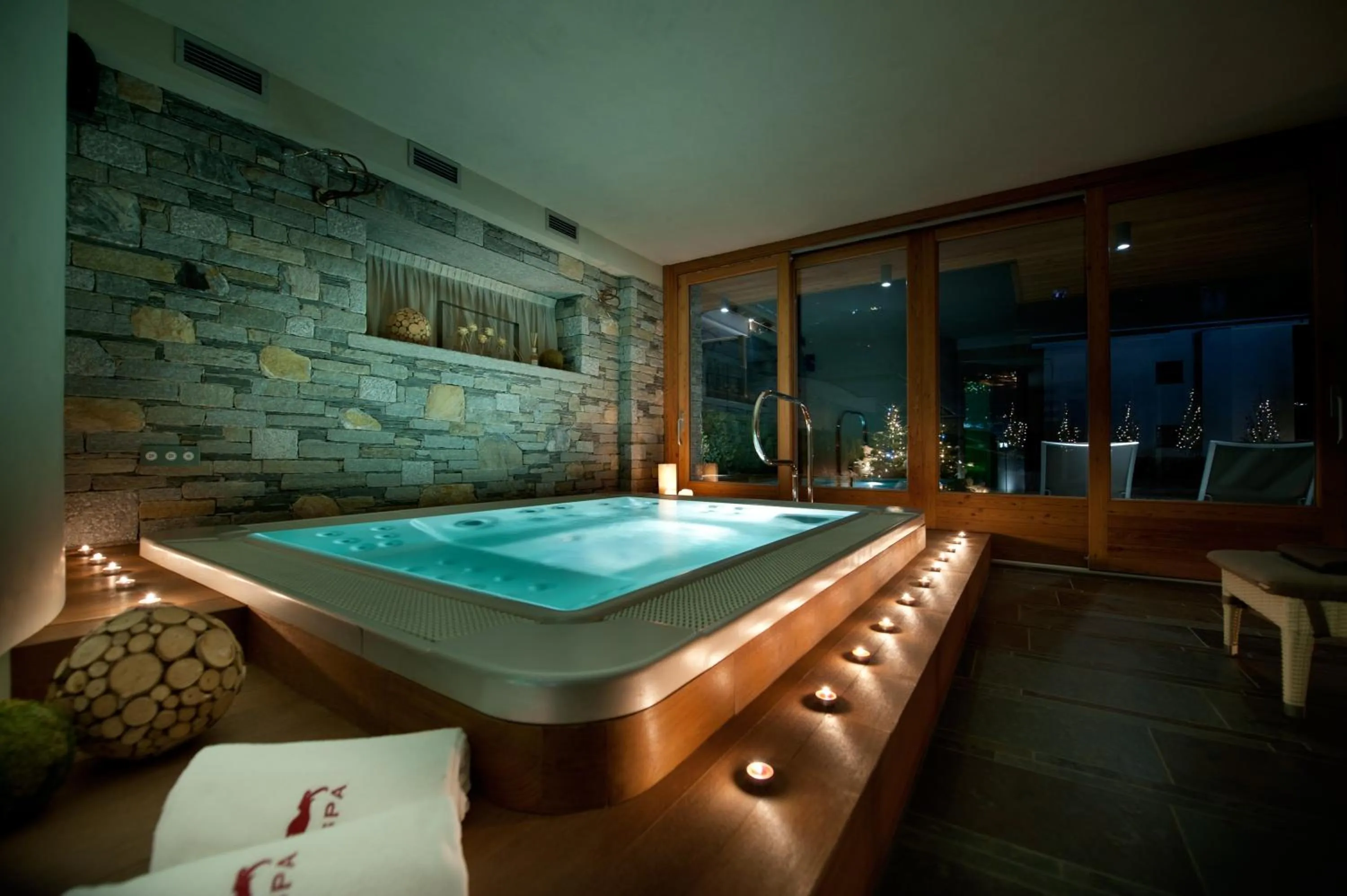 Hot Tub in Sottovento Luxury Hospitality