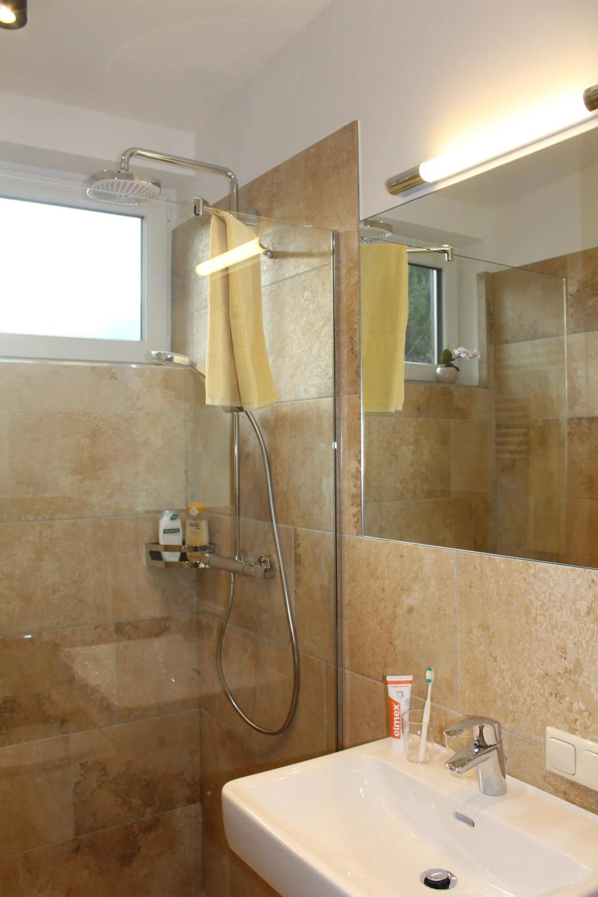 Bathroom in Pension Norika