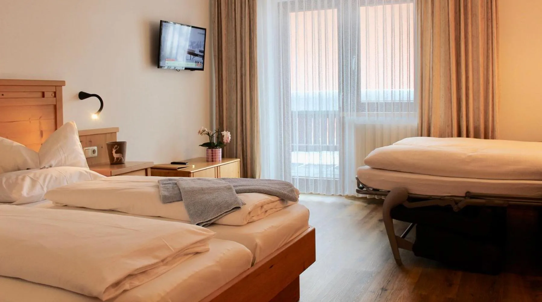 Photo of the whole room, Bed in Pension Norika