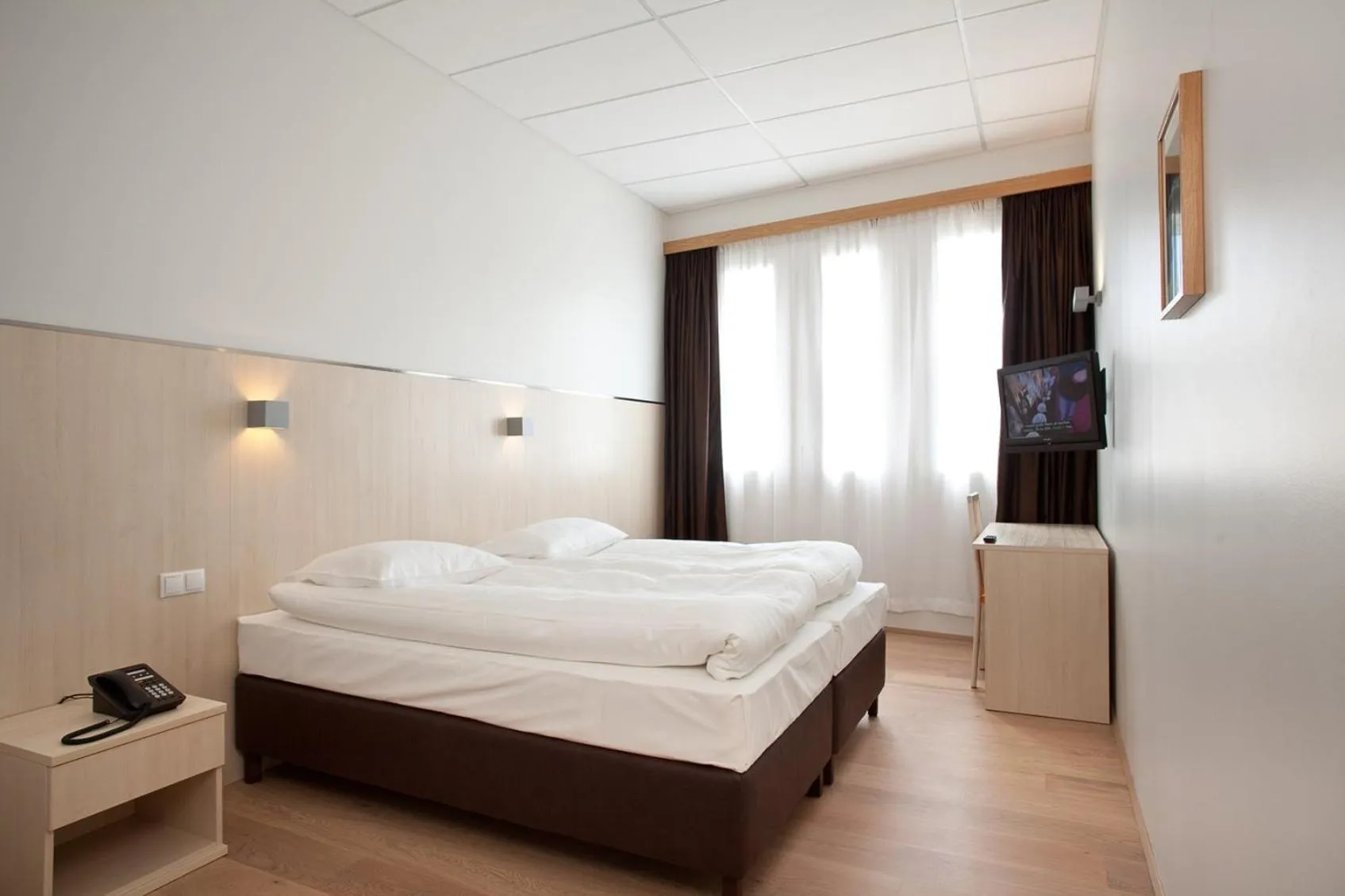 Bedroom, Bed in Hotel Klettur