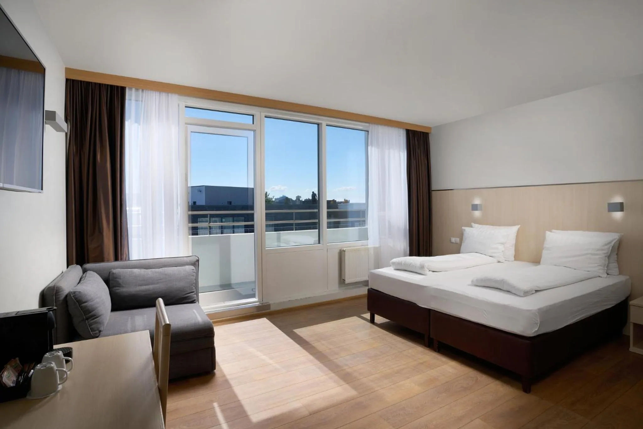 Property building, Bed in Hotel Klettur