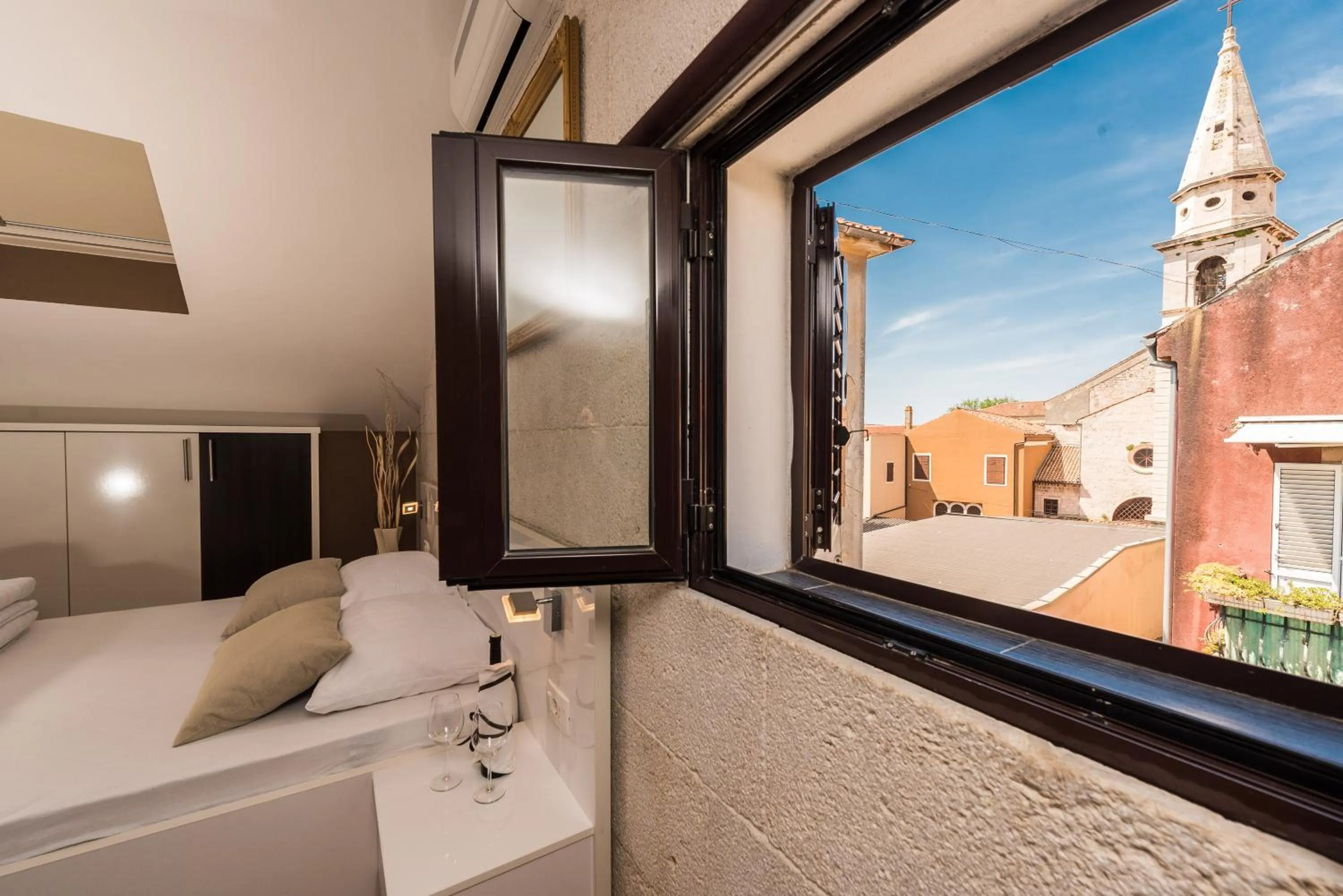 Bedroom, Bed in Apartments Donat