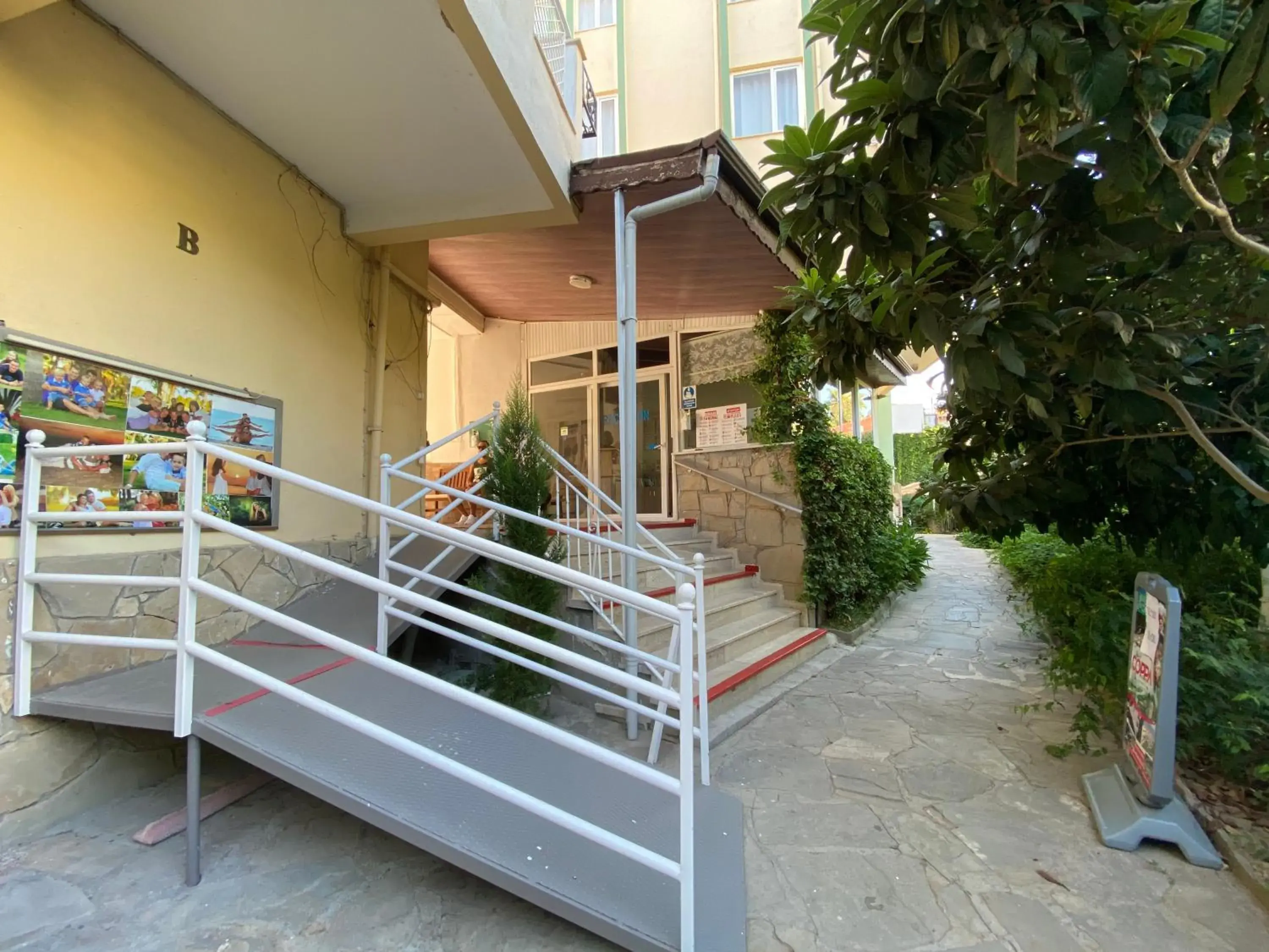 Facade/entrance in Melissa Garden Apart Hotel Facade/entrance in Melissa Garden Apart Hotel