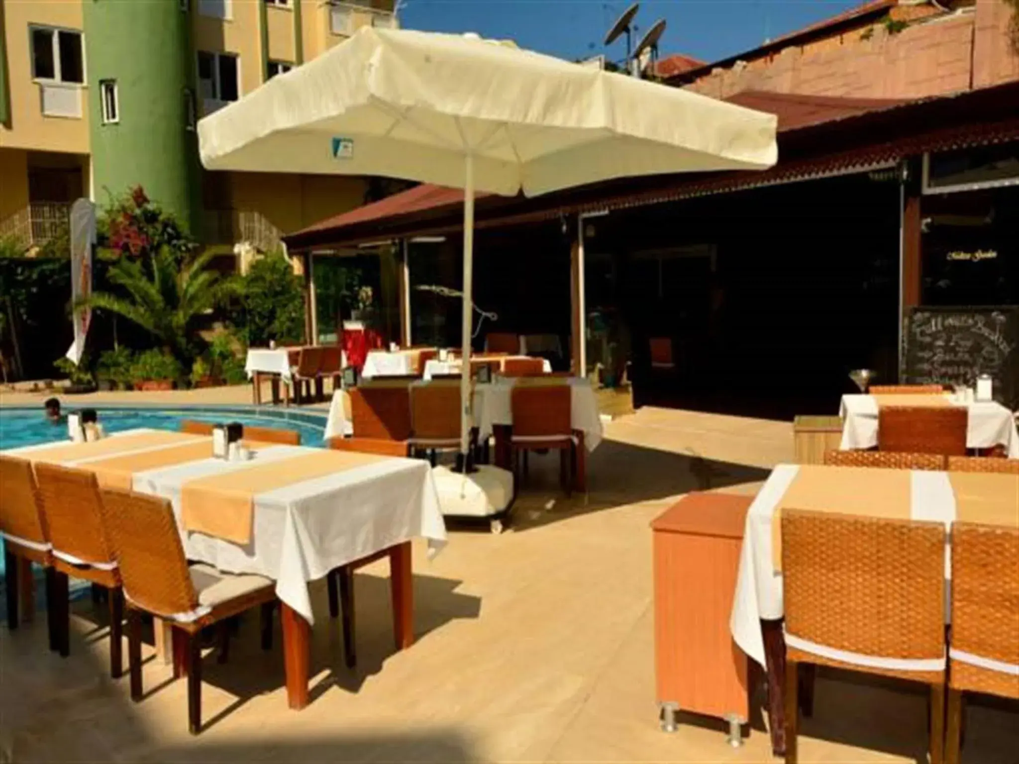 Lounge or bar in Melissa Garden Apart Hotel Lounge or bar in Melissa Garden Apart Hotel