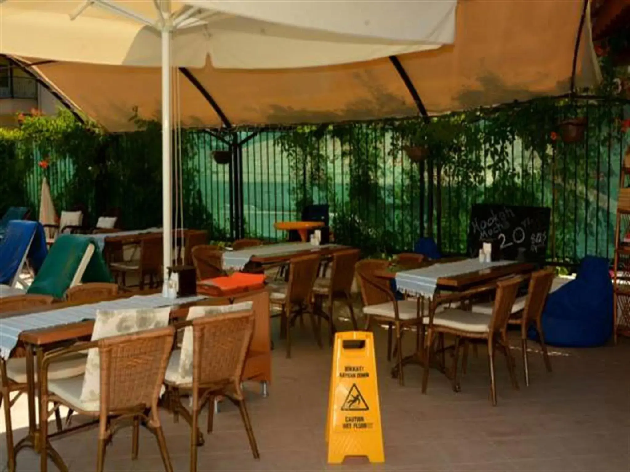 Lounge or bar in Melissa Garden Apart Hotel Lounge or bar in Melissa Garden Apart Hotel