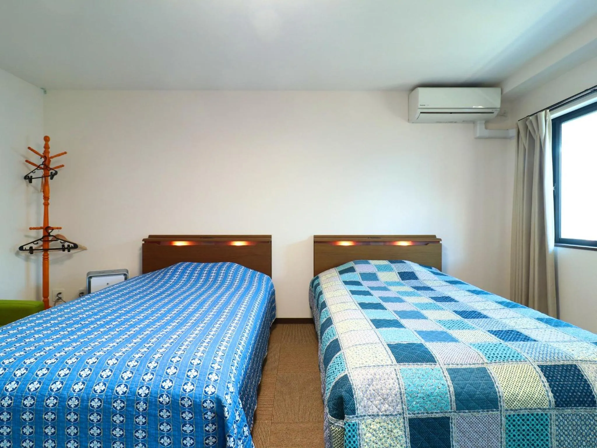 Photo of the whole room, Bed in Izu Kansya