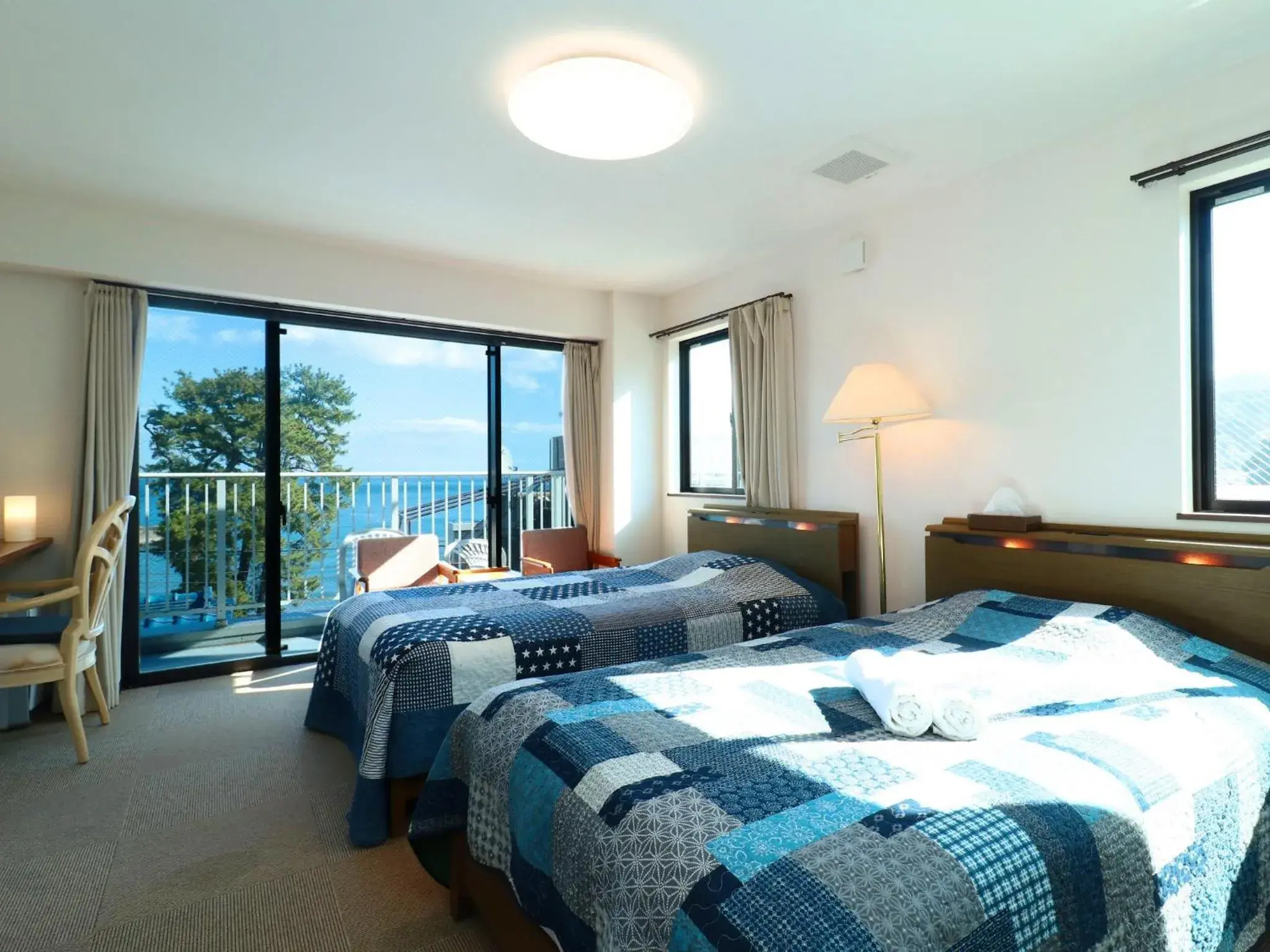 Photo of the whole room, Bed in Izu Kansya Photo of the whole room, Bed in Izu Kansya