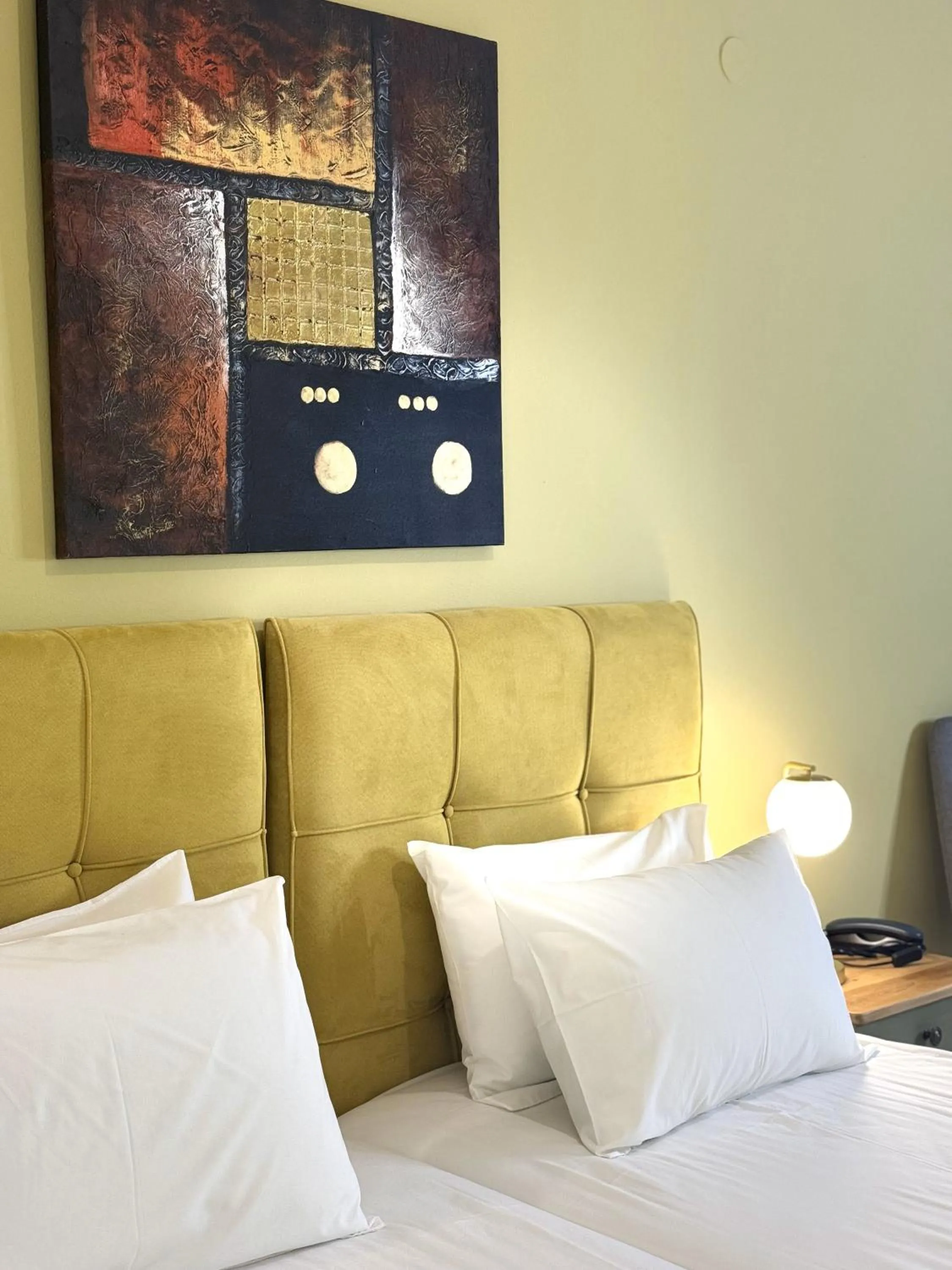 Bed in Posidon Studios