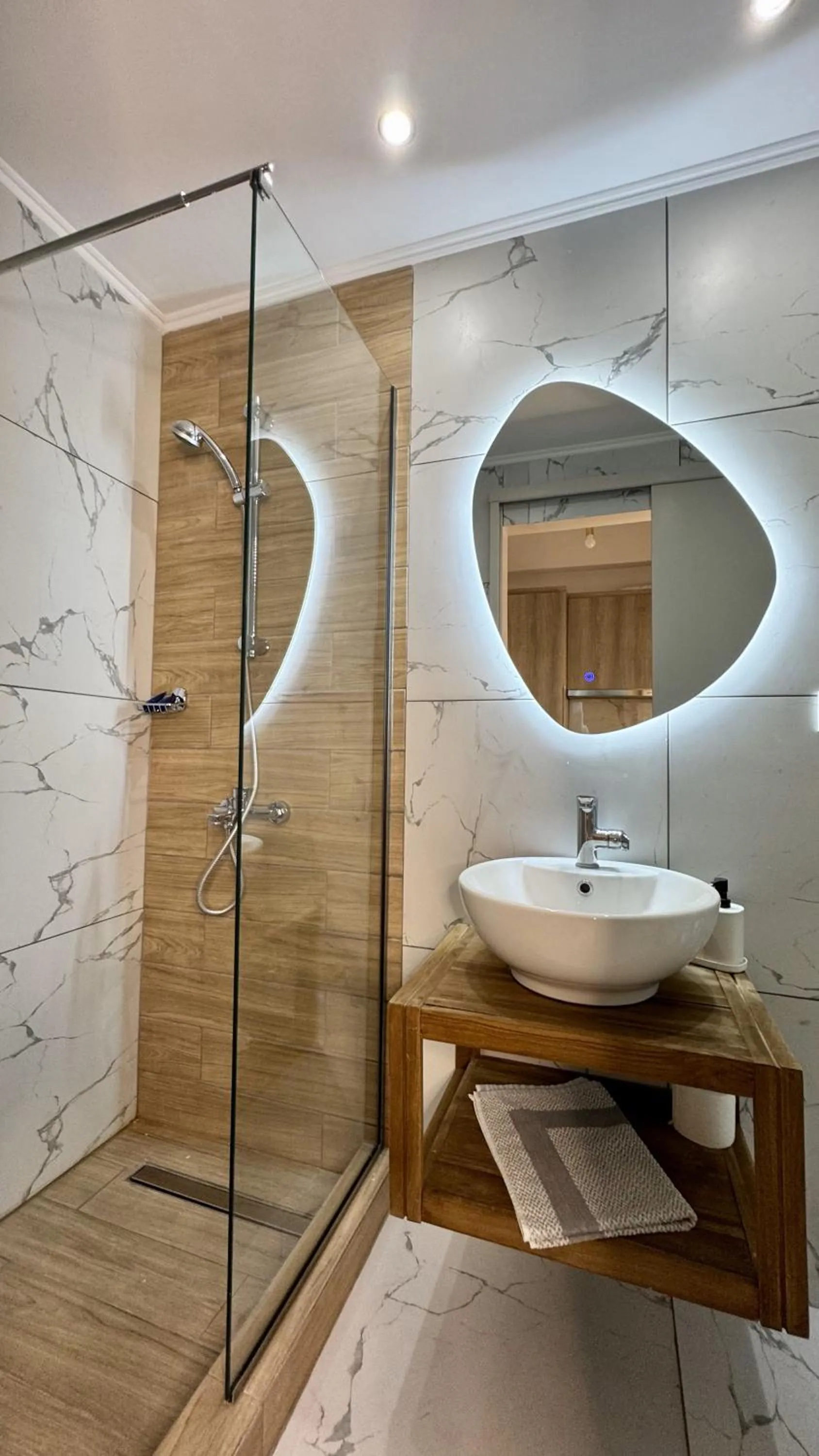 Toilet in Posidon Studios